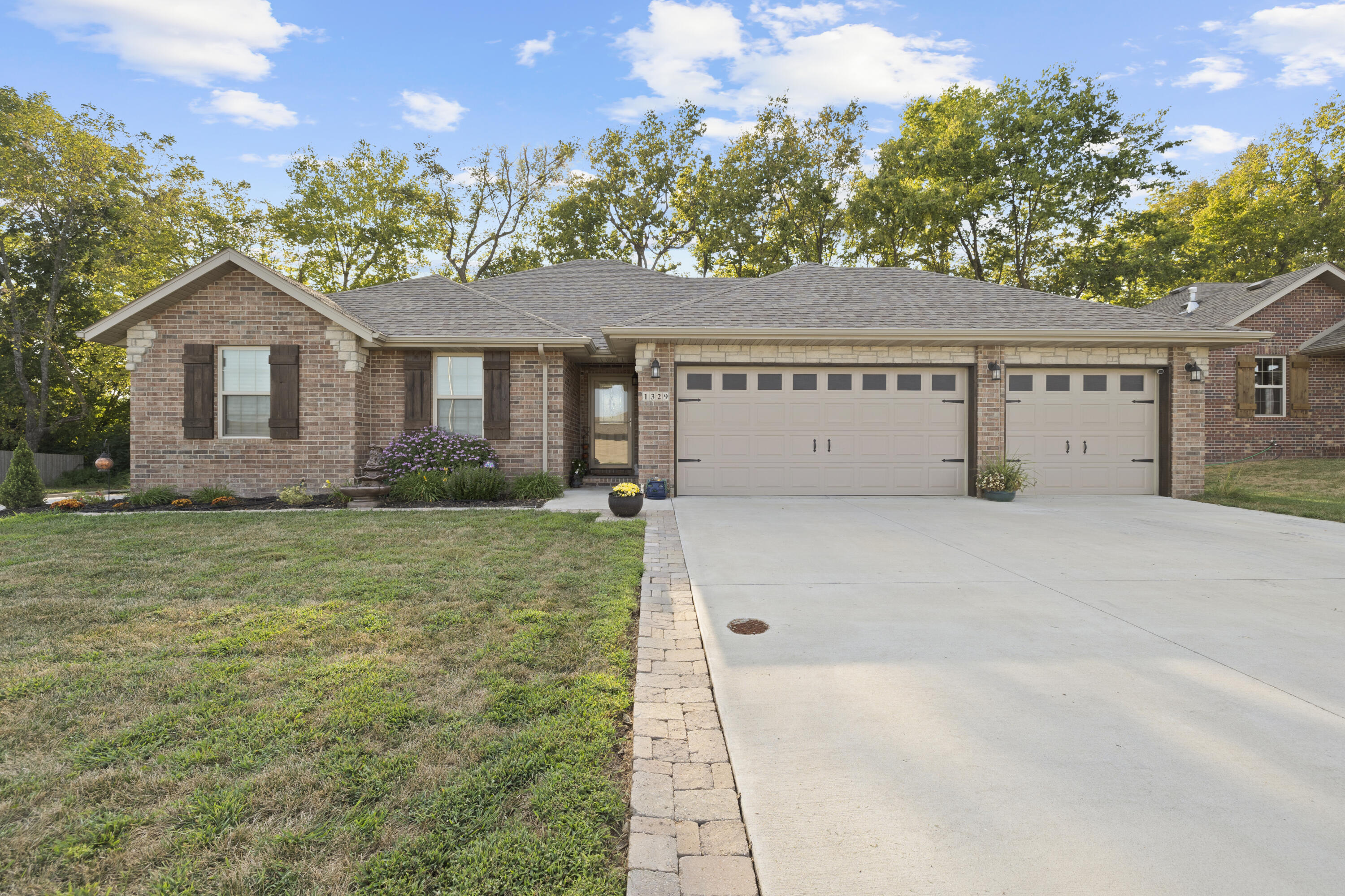 View Springfield, MO 65802 house
