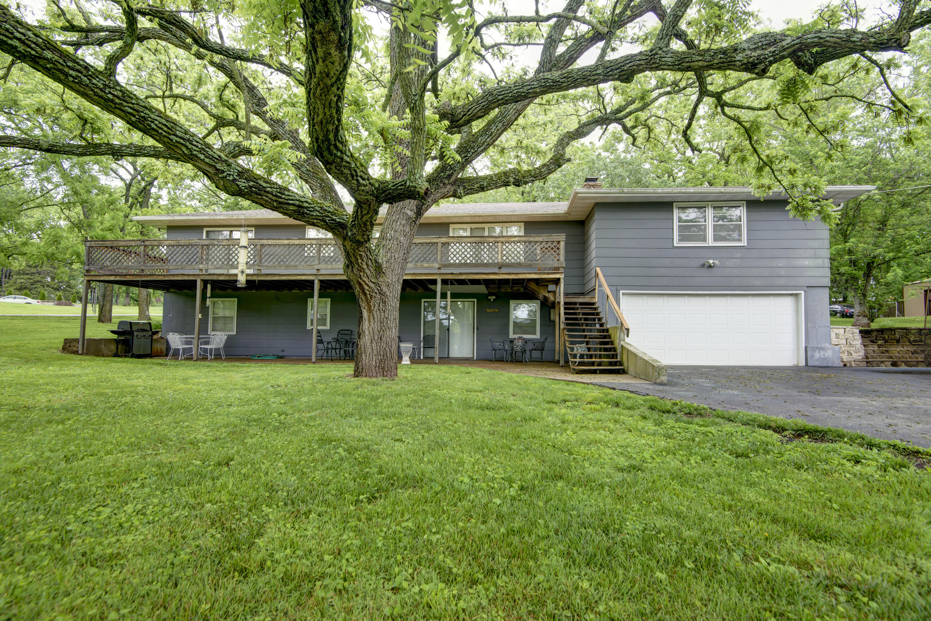 View Springfield, MO 65810 house