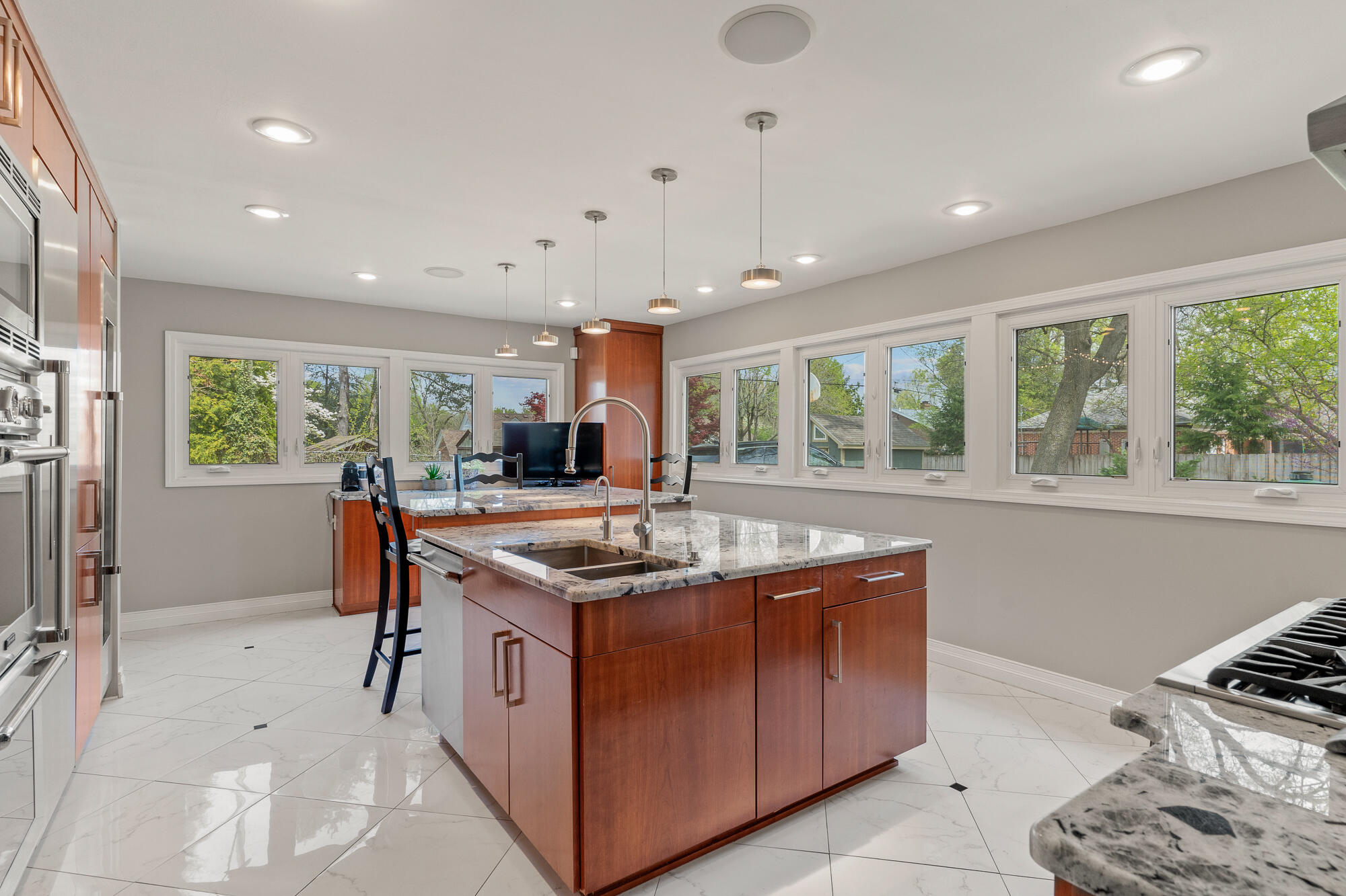 Phelps Park Terr - Residential