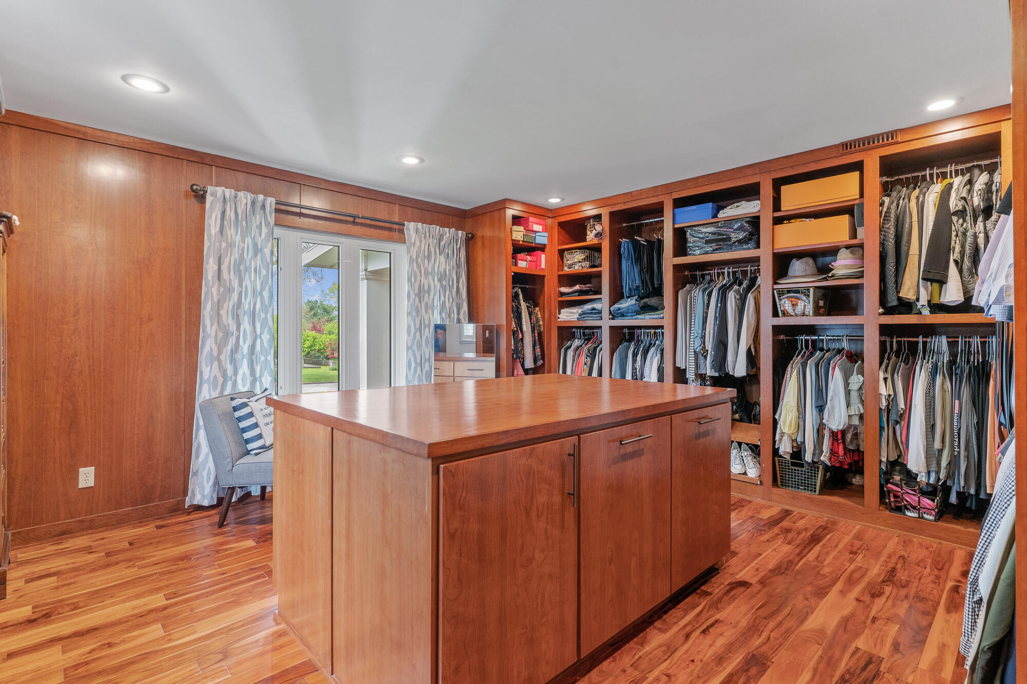 Phelps Park Terr - Residential