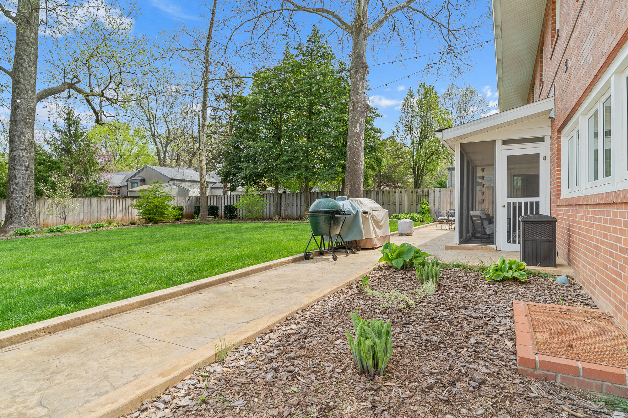 Phelps Park Terr - Residential