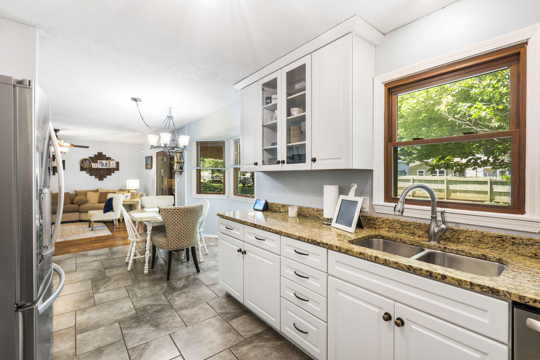 Park Crest Vlg Cir - Residential