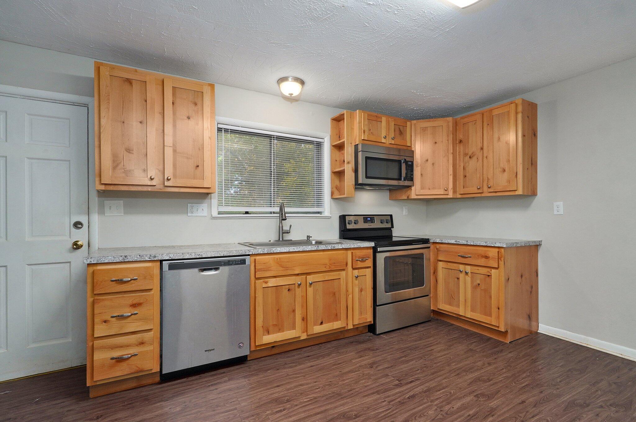 Lincoln Village - Residential Income
