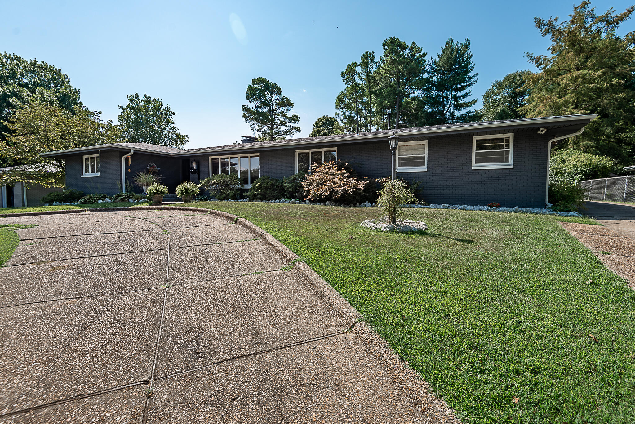 View Springfield, MO 65804 house