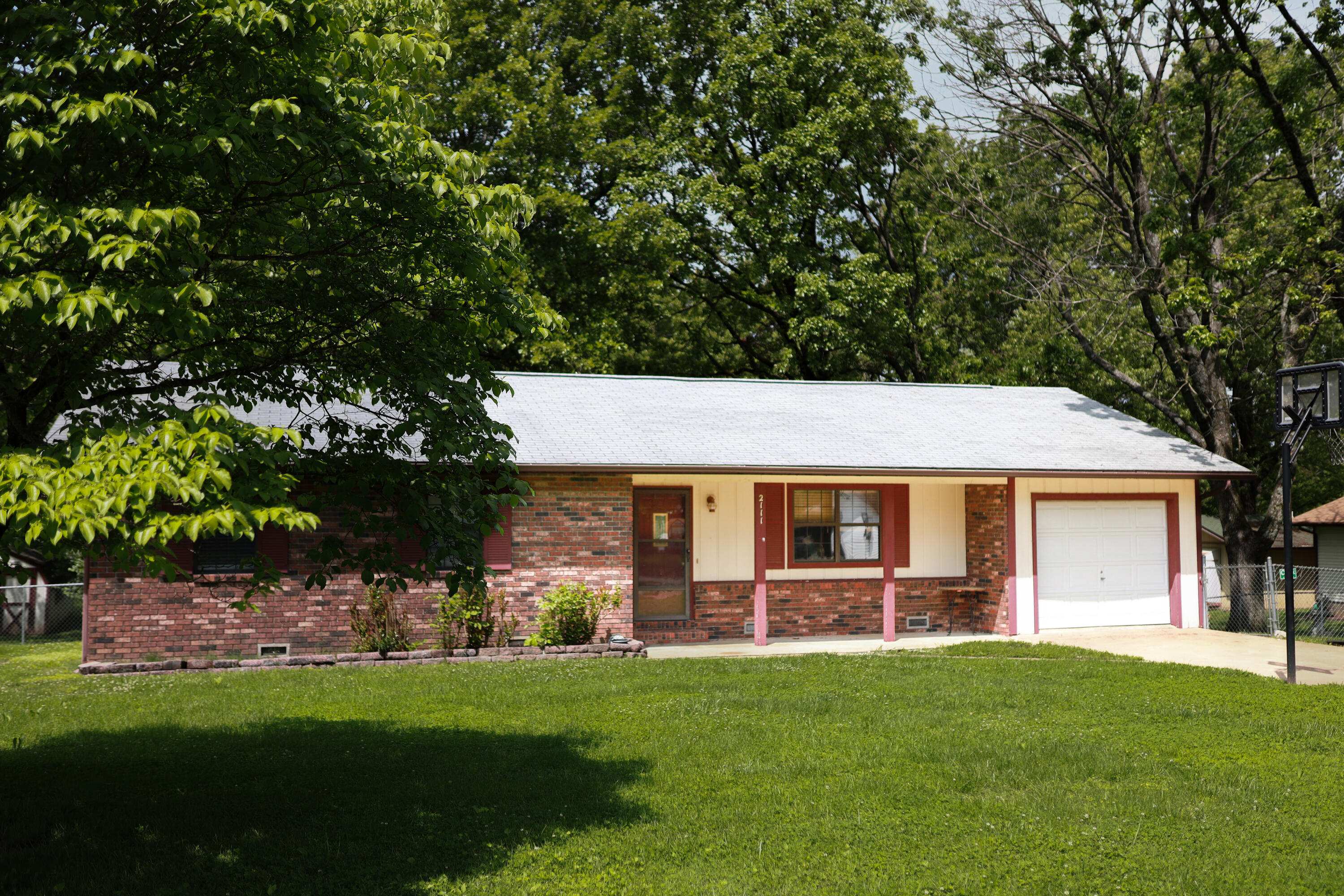 View West Plains, MO 65775 house