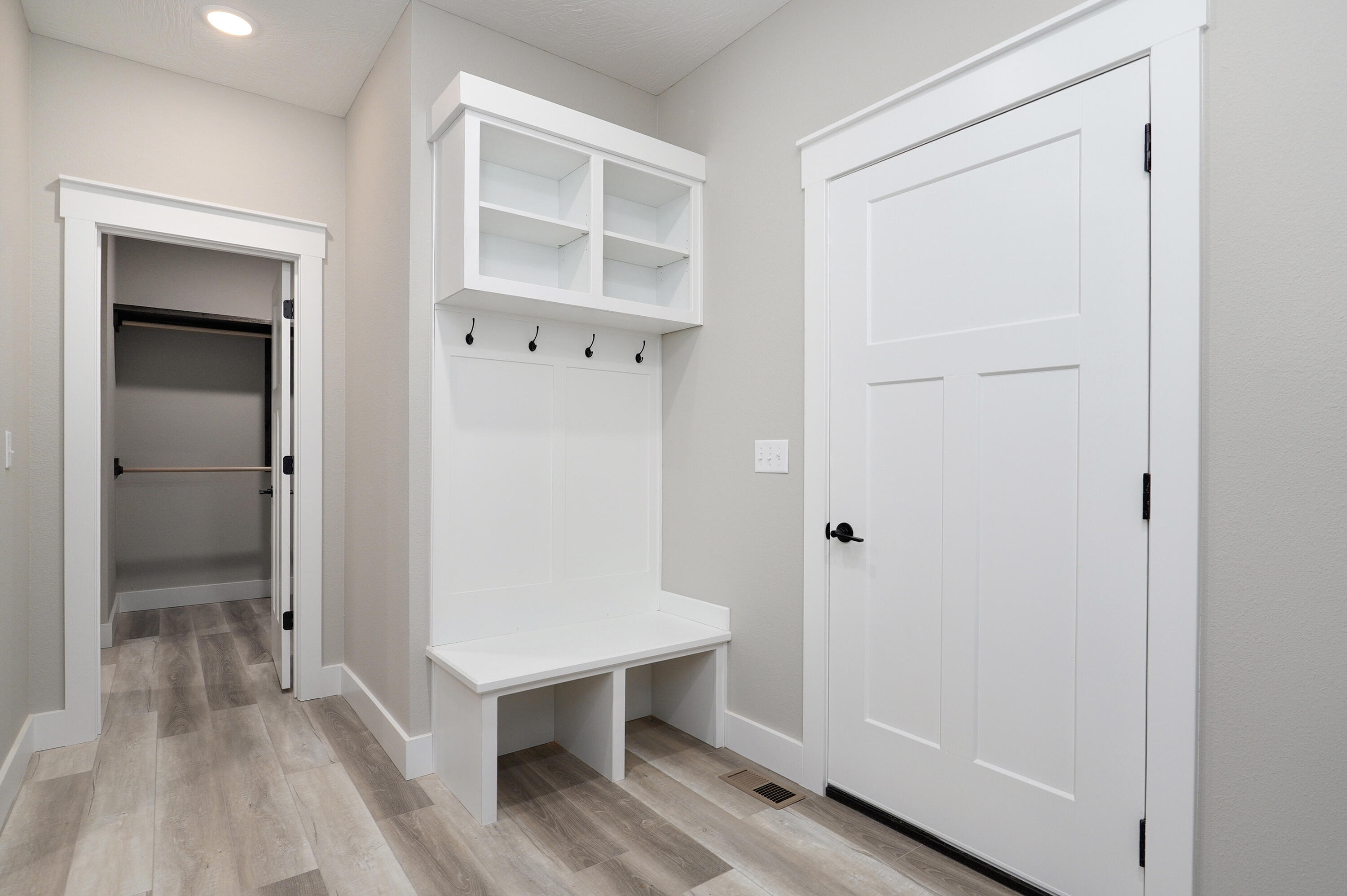 Woodcrest Est - Residential