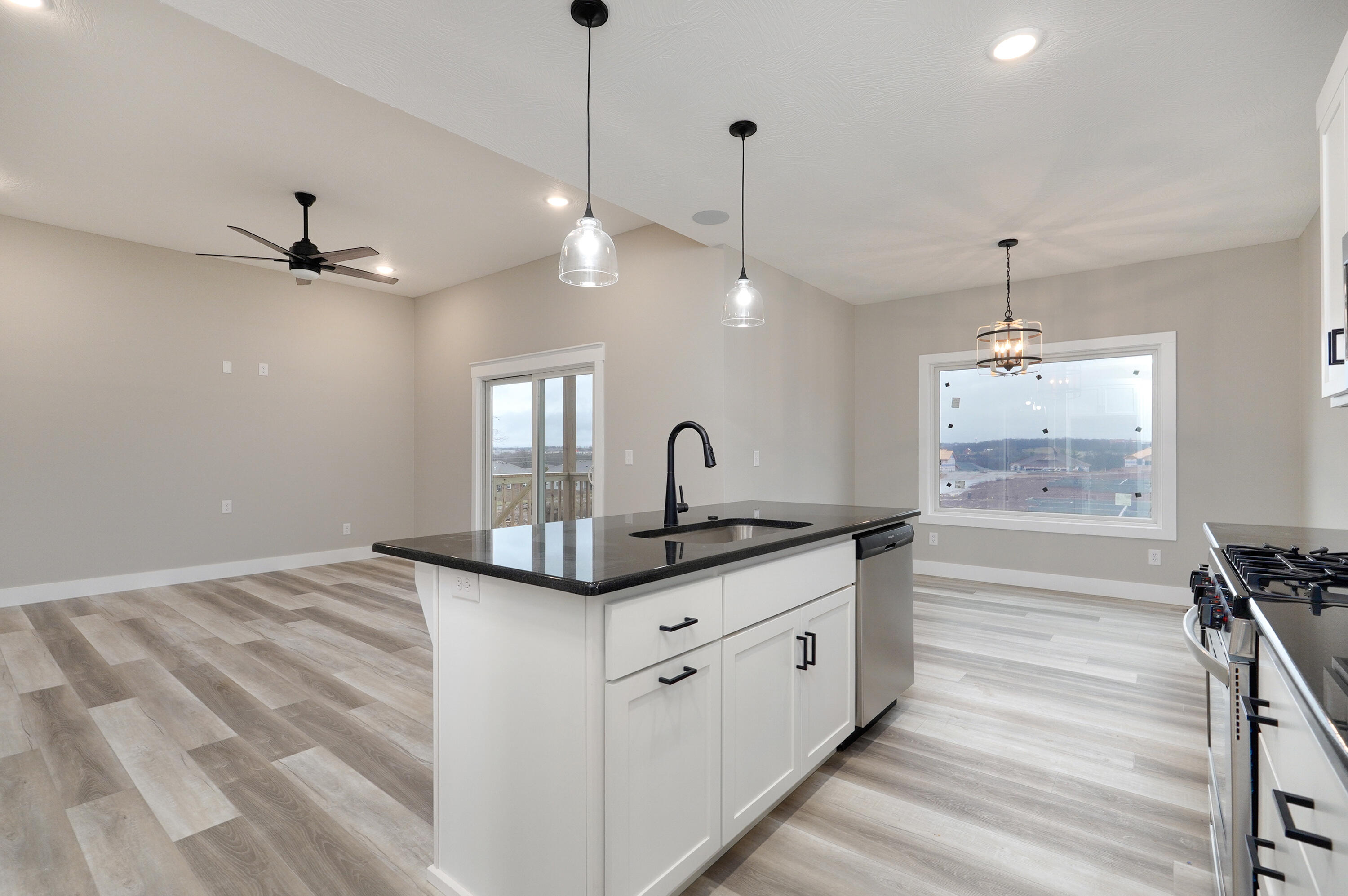 Woodcrest Est - Residential