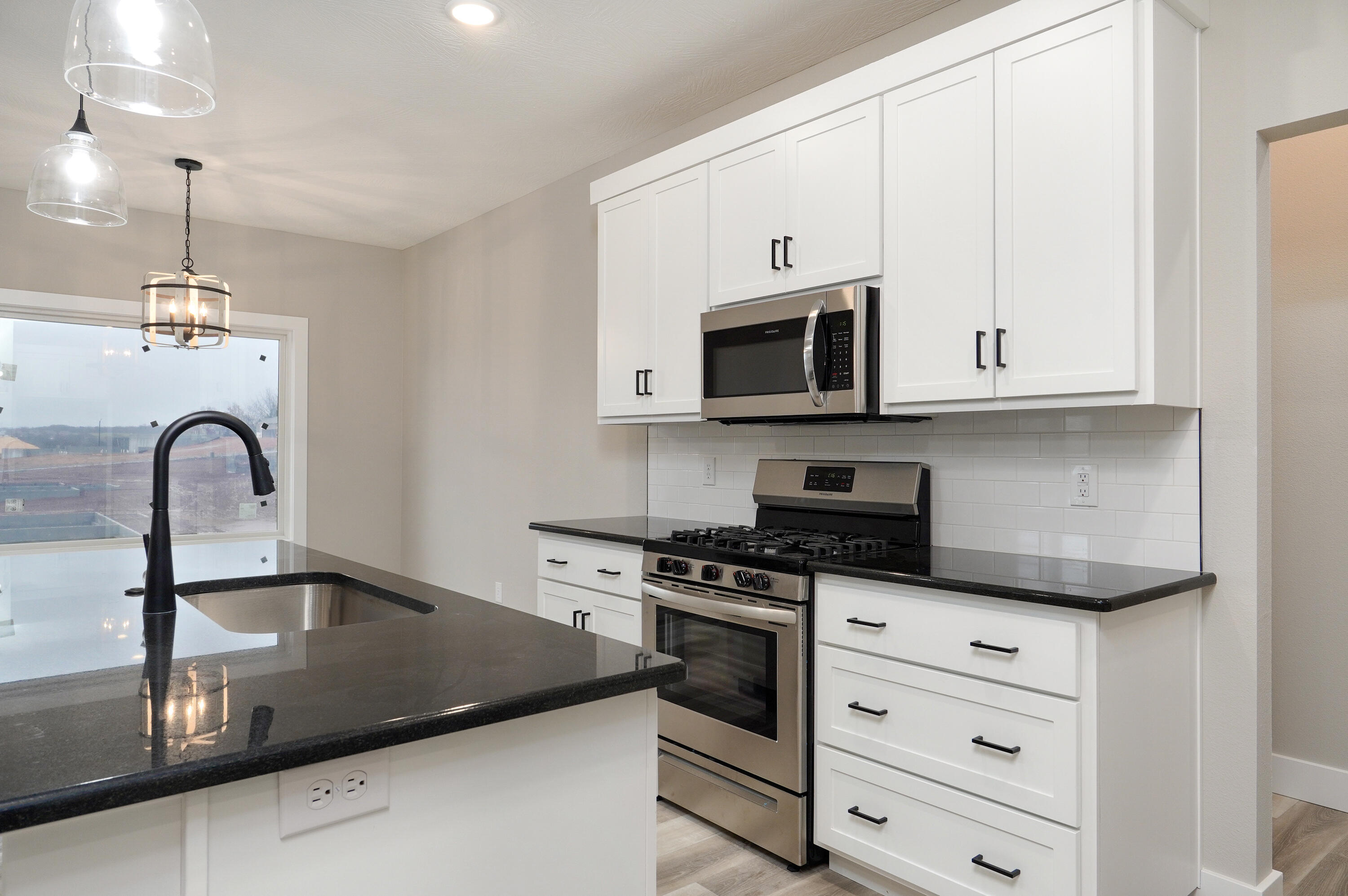 Woodcrest Est - Residential