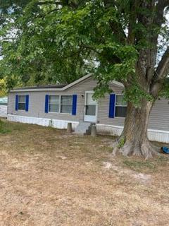 For Lease - In The Country - between Neosho & Joplin on 1 acre! 3 Bed/2 bath double wide home. New carpet, has fridge, stove, w/d hookups, 2 car detached carport. $1050/month $1025 deposit $15 credit fee for applicants 18 years and older. Small pet considered.