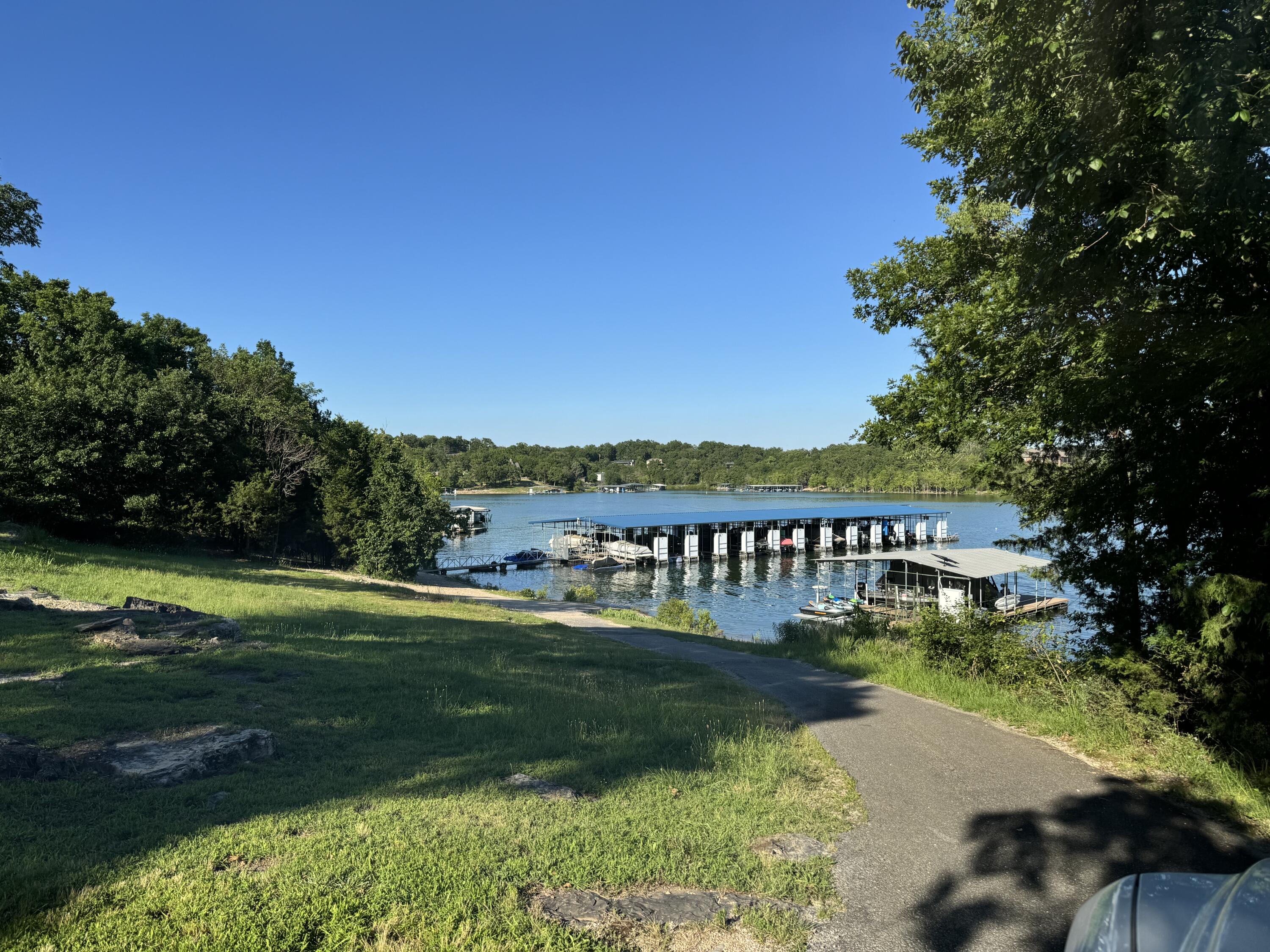 Hoot Owl Point - Residential