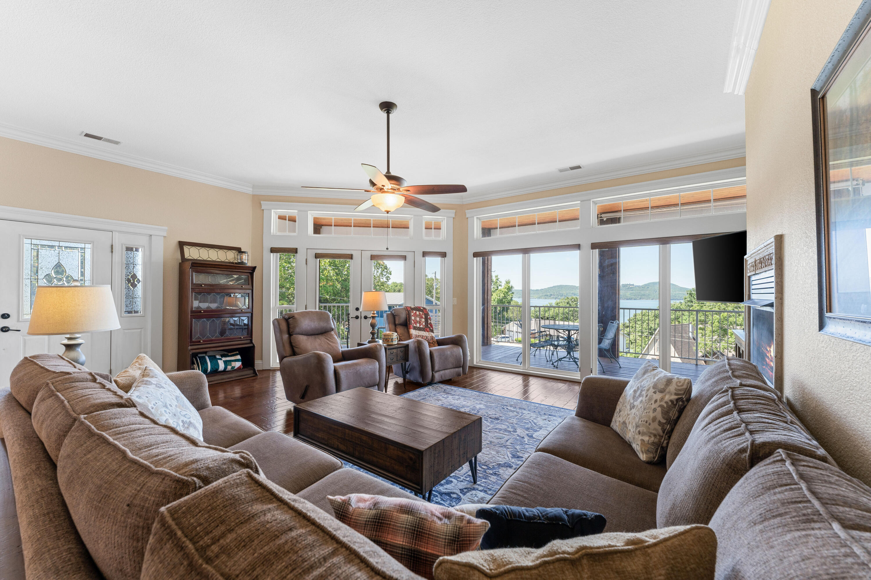 Hoot Owl Point - Residential