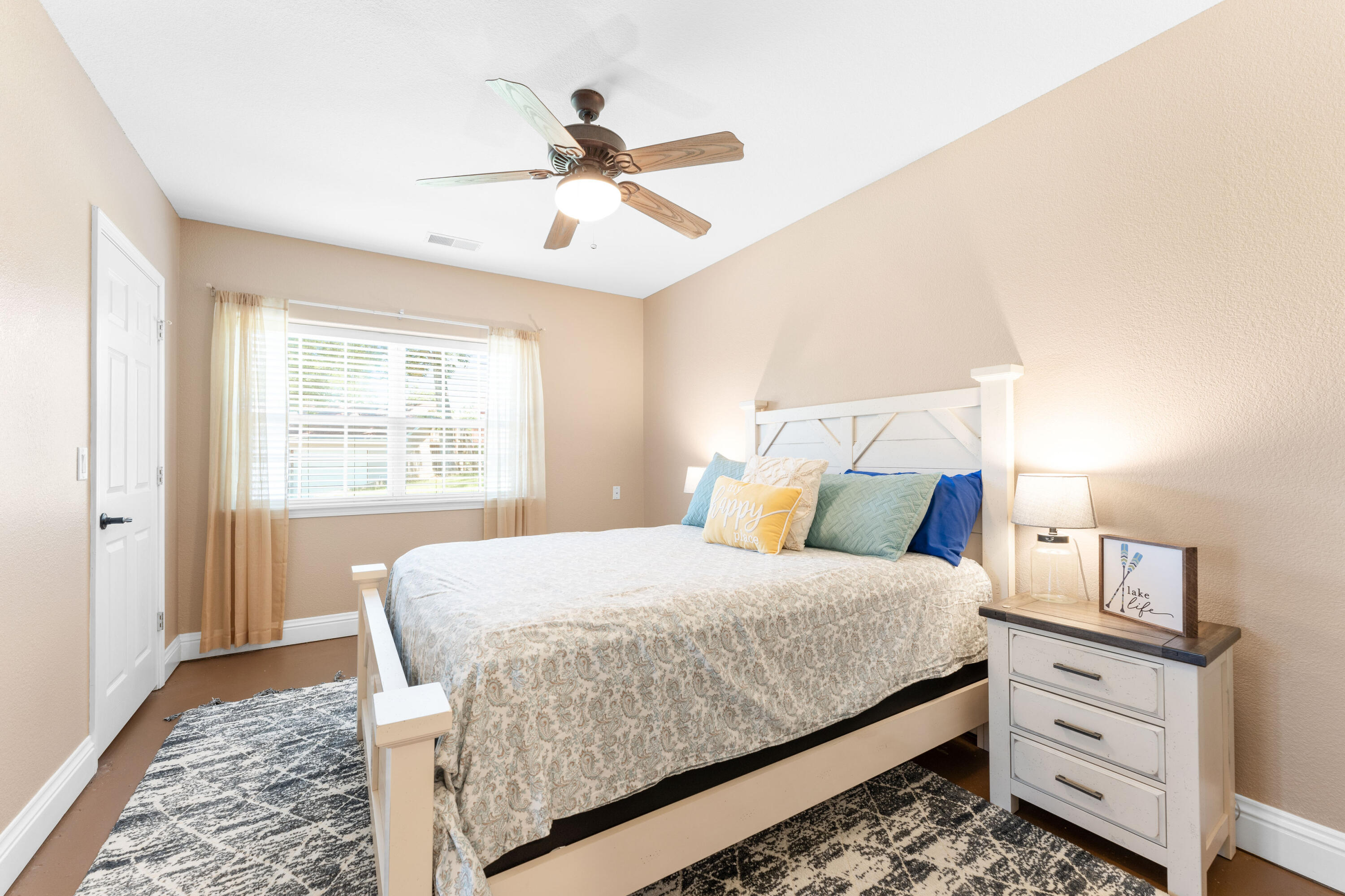 Hoot Owl Point - Residential