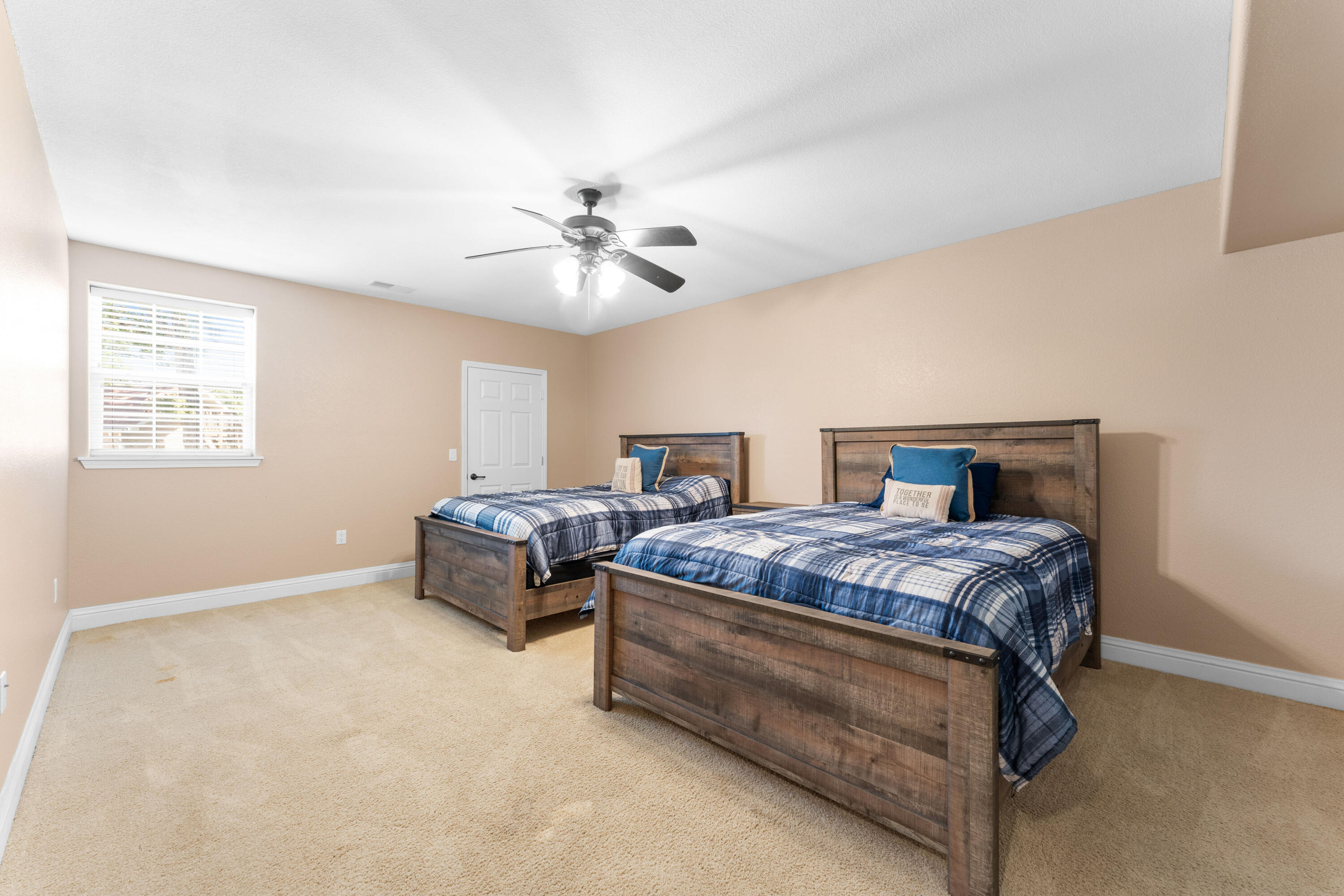 Hoot Owl Point - Residential