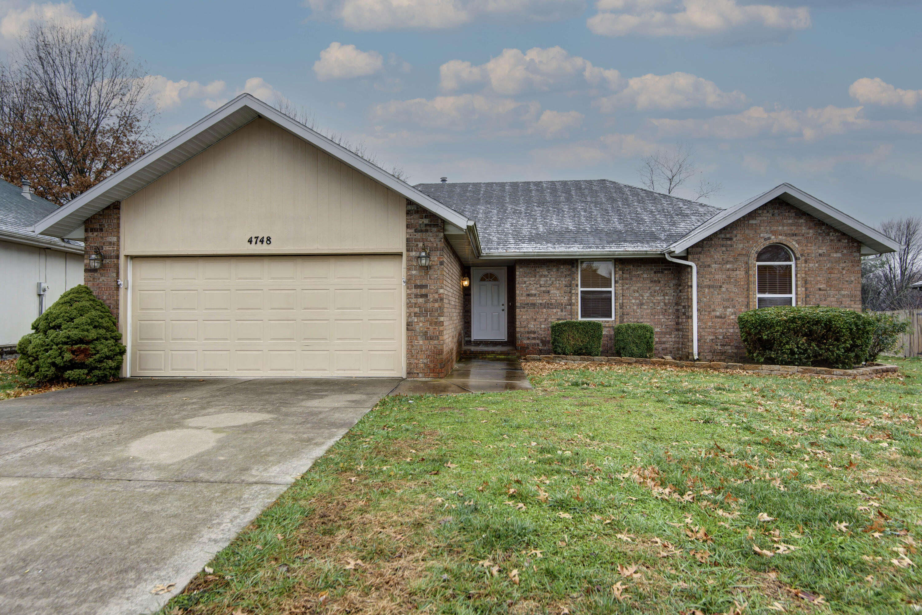 Beautiful 3 bedroom, 2 bathroom home with a 2 car garage! There is no carpet anywhere in this home! Large living area with tall ceilings. Gorgeous kitchen cabinets with a breakfast nook. The bedrooms are spacious and tons of window light! The hall bathroom has a new sink and a bath tub/shower combo. The master bathroom is huge with a large walk-in shower! Backyard is almost a half acre! Located in the highly desirable Willard school district, this house won't last long!