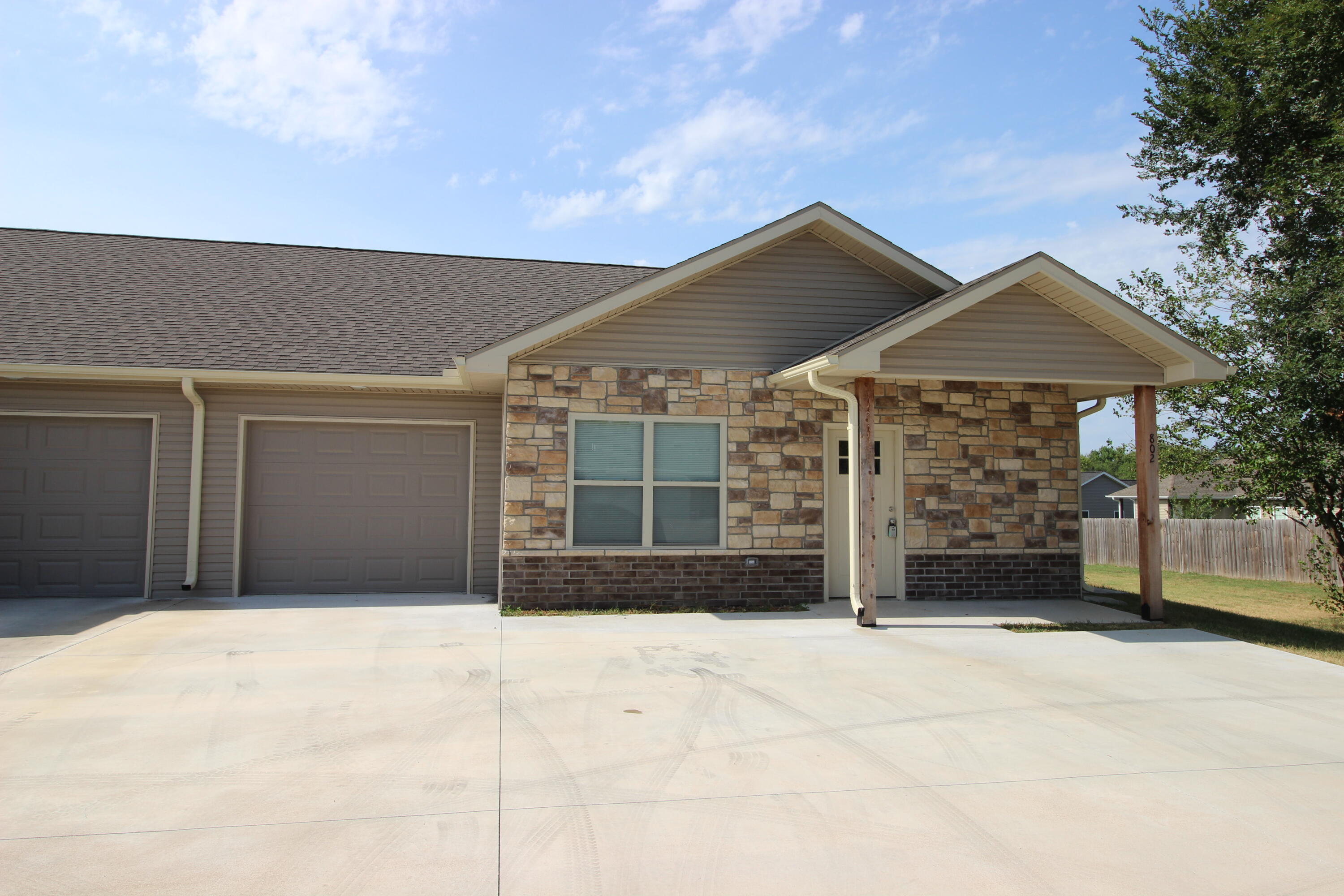 For Lease - Beautiful, newer construction duplex with open floor plan. 3 Bedroom/2 bath, 1 car garage, granite countertops, walk-in closet, W/D hookups. No Pets. $1200/month $1175 deposit Available Now. $15 credit fee.