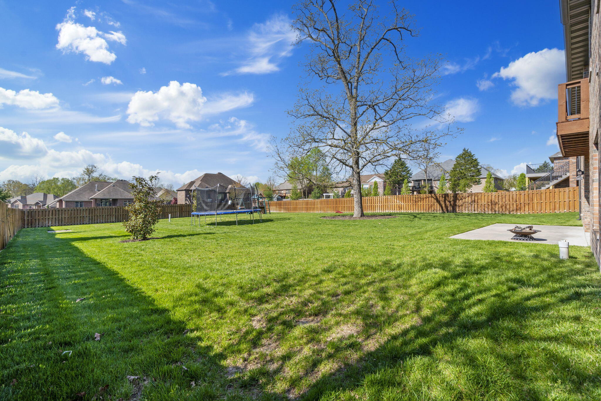Olde Ivy - Residential