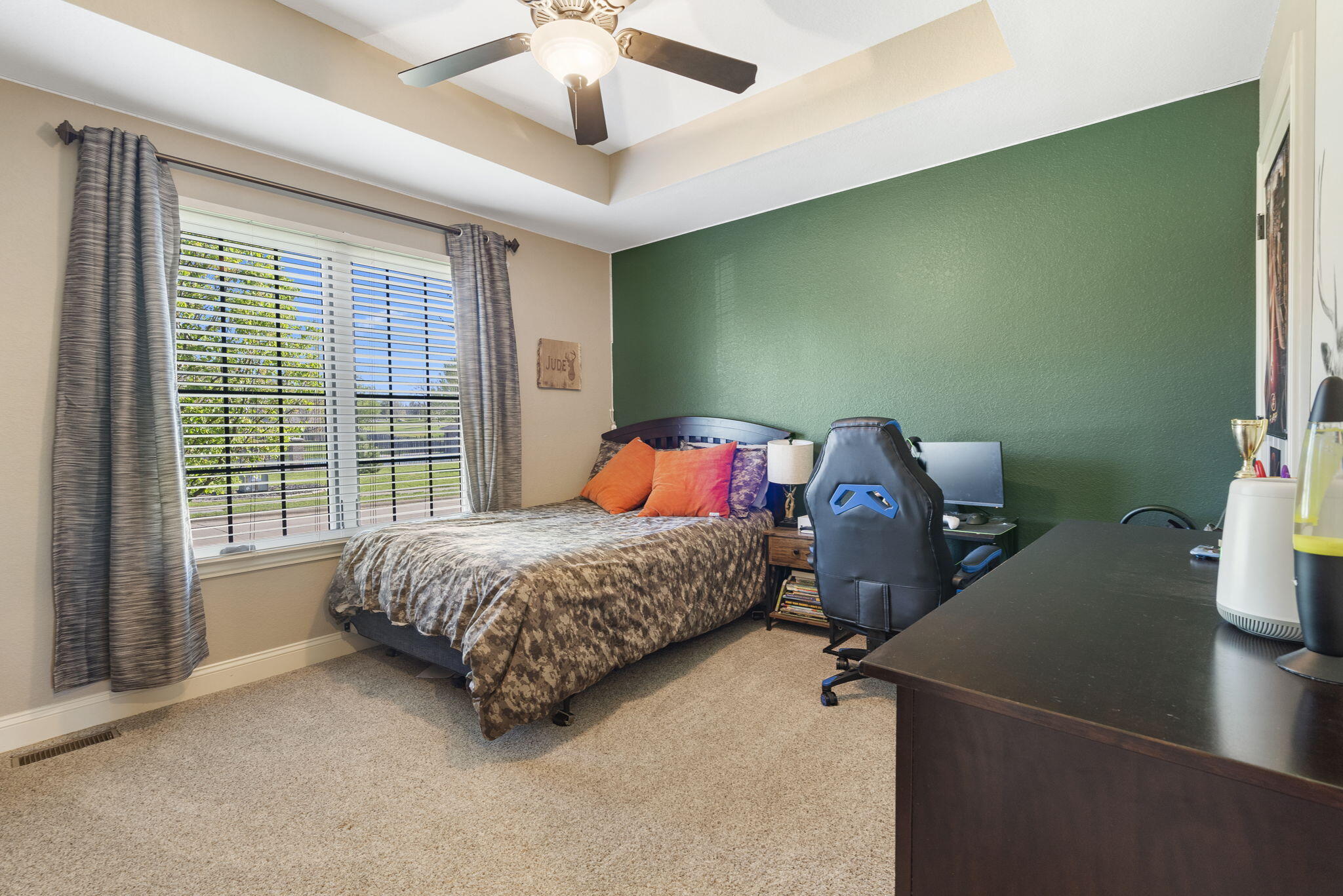 Olde Ivy - Residential