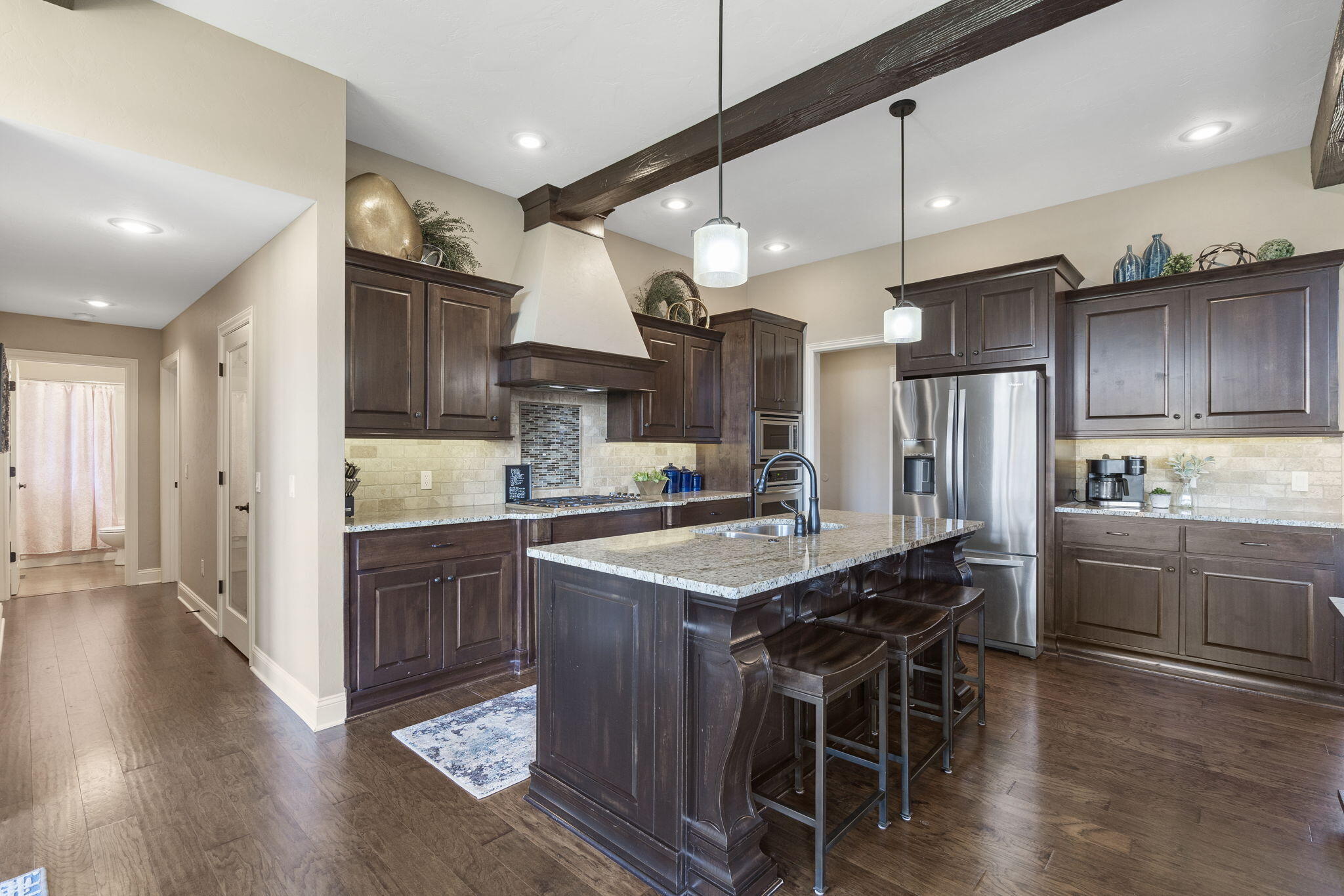 Olde Ivy - Residential