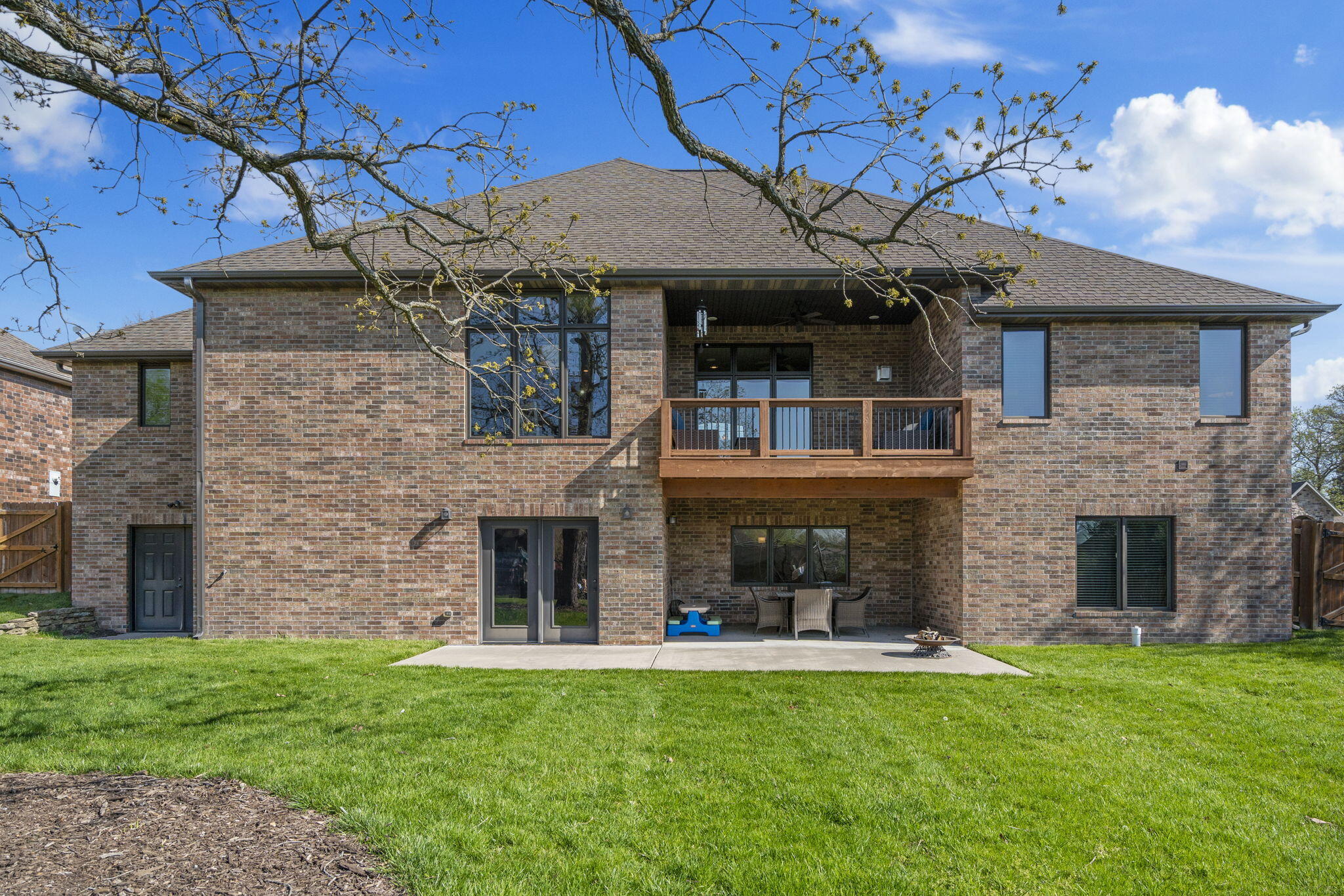 Olde Ivy - Residential