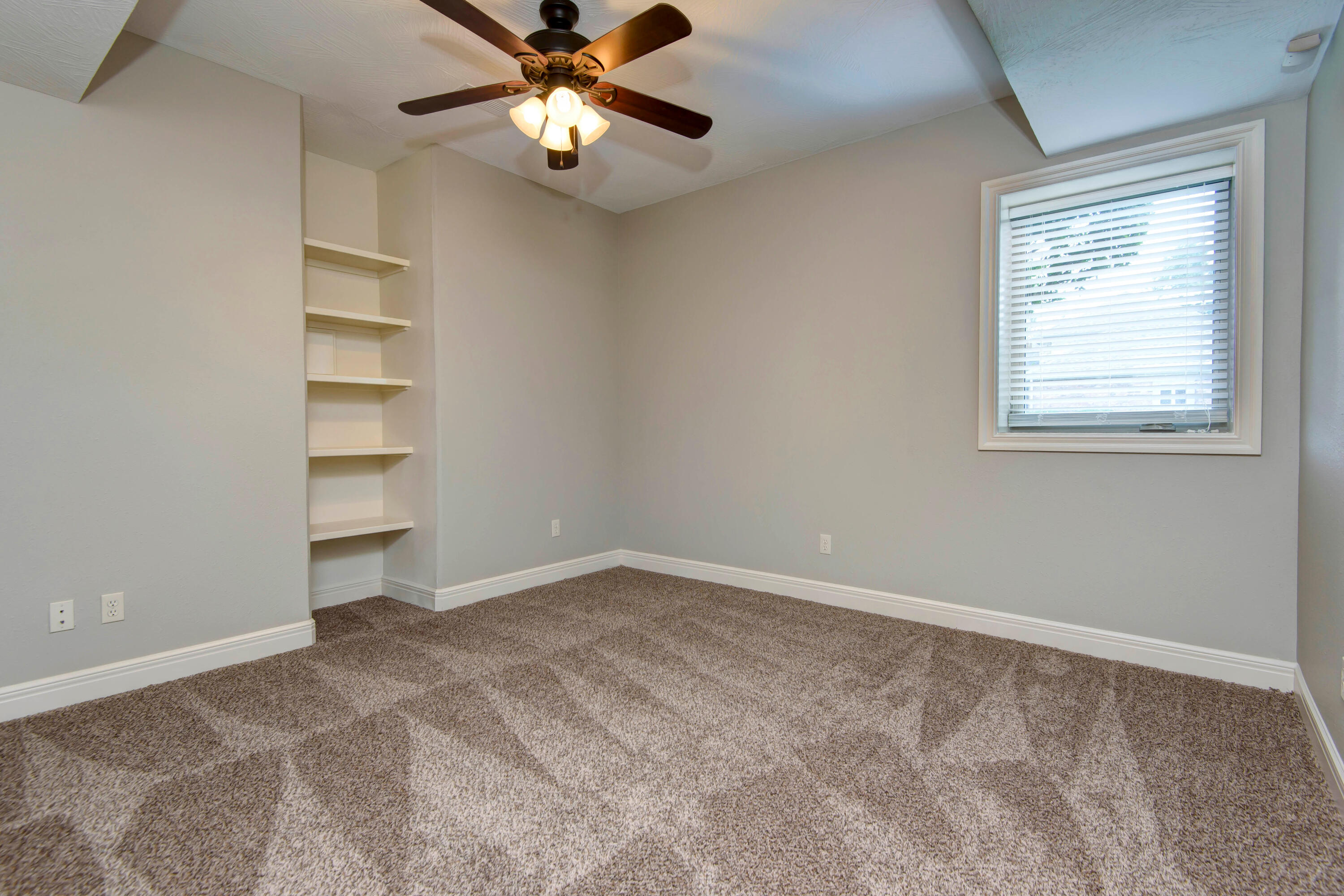 James Towne Square - Residential