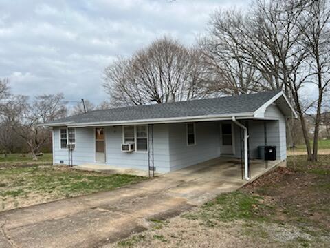 Great starter home or an investment!  2 bedroom/ 1 bath ranch style home with hardwood flooring in living room.