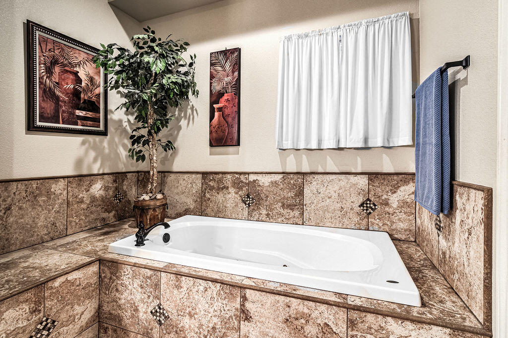 Paradise Point Condos - Residential