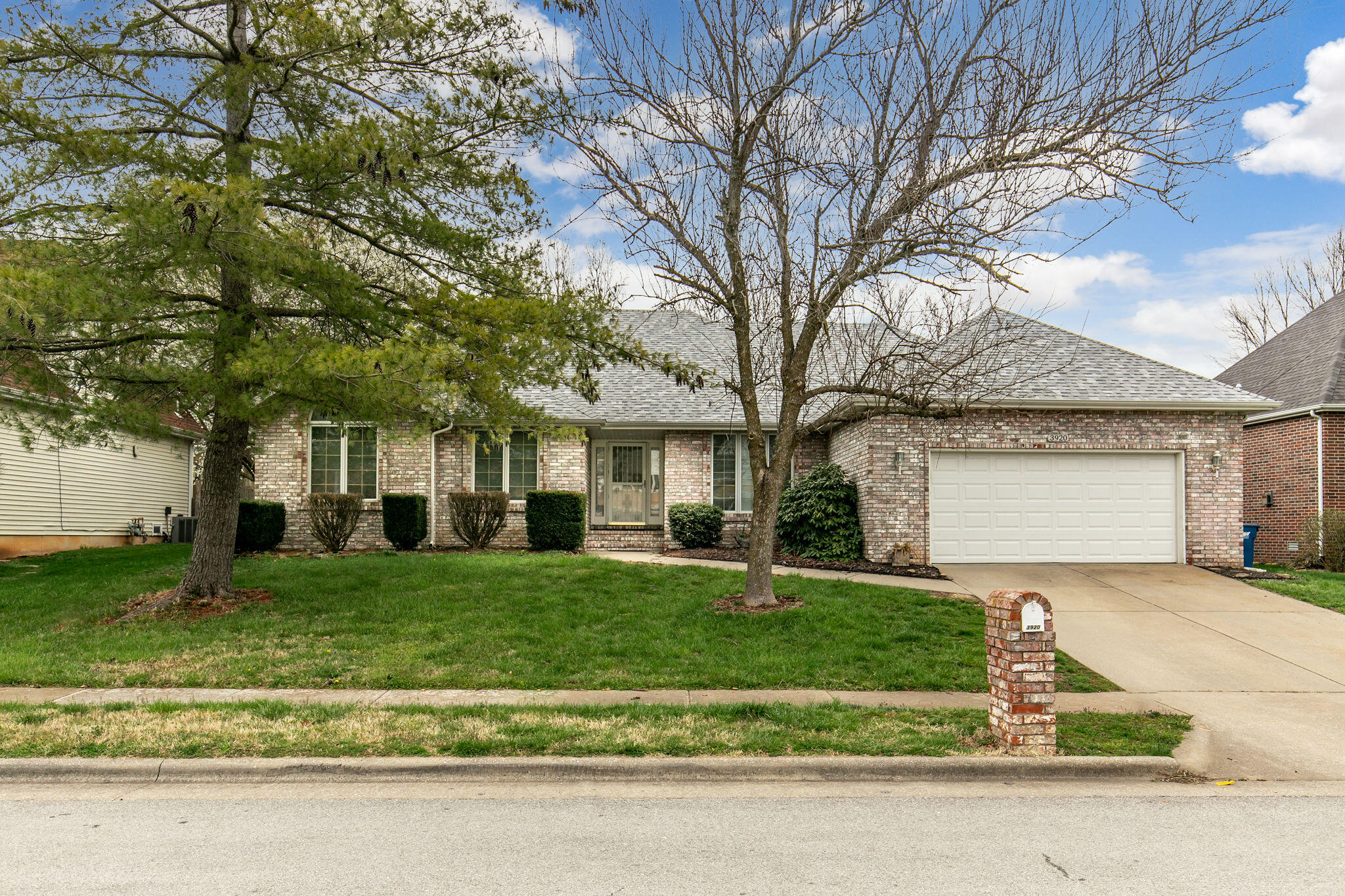 Wonderful 4 bed, 3 full bath home in Kickapoo Schools! Open floor plan living and dining room with fireplace and tall ceilings.  Eat-in kitchen with bay windows, tile backsplash, brand new microwave, range, stainless sink, faucet, and disposal!  Primary bedroom with tray ceilings, walk-in closet, attached bathroom with dual sink vanity, walk in shower, and jetted tub. 3 more bedrooms, one with an attached bathroom, and a hall bathroom.  Plenty of natural light throughout, a large back deck, and fully fenced yard.  With quick access to Hwy 13 and 60, this home won't last long!