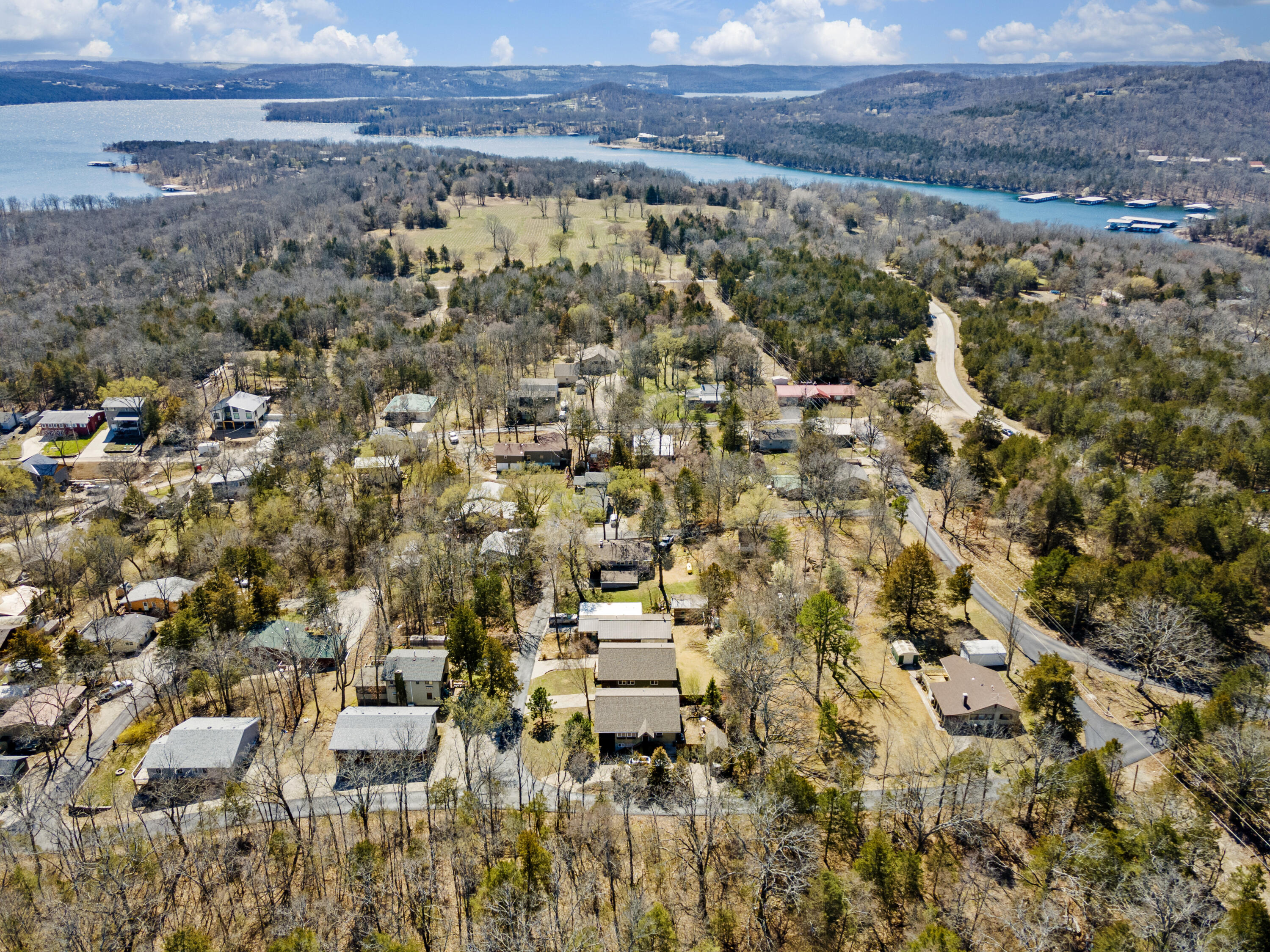 Table Rock Spsmns Cl - Residential