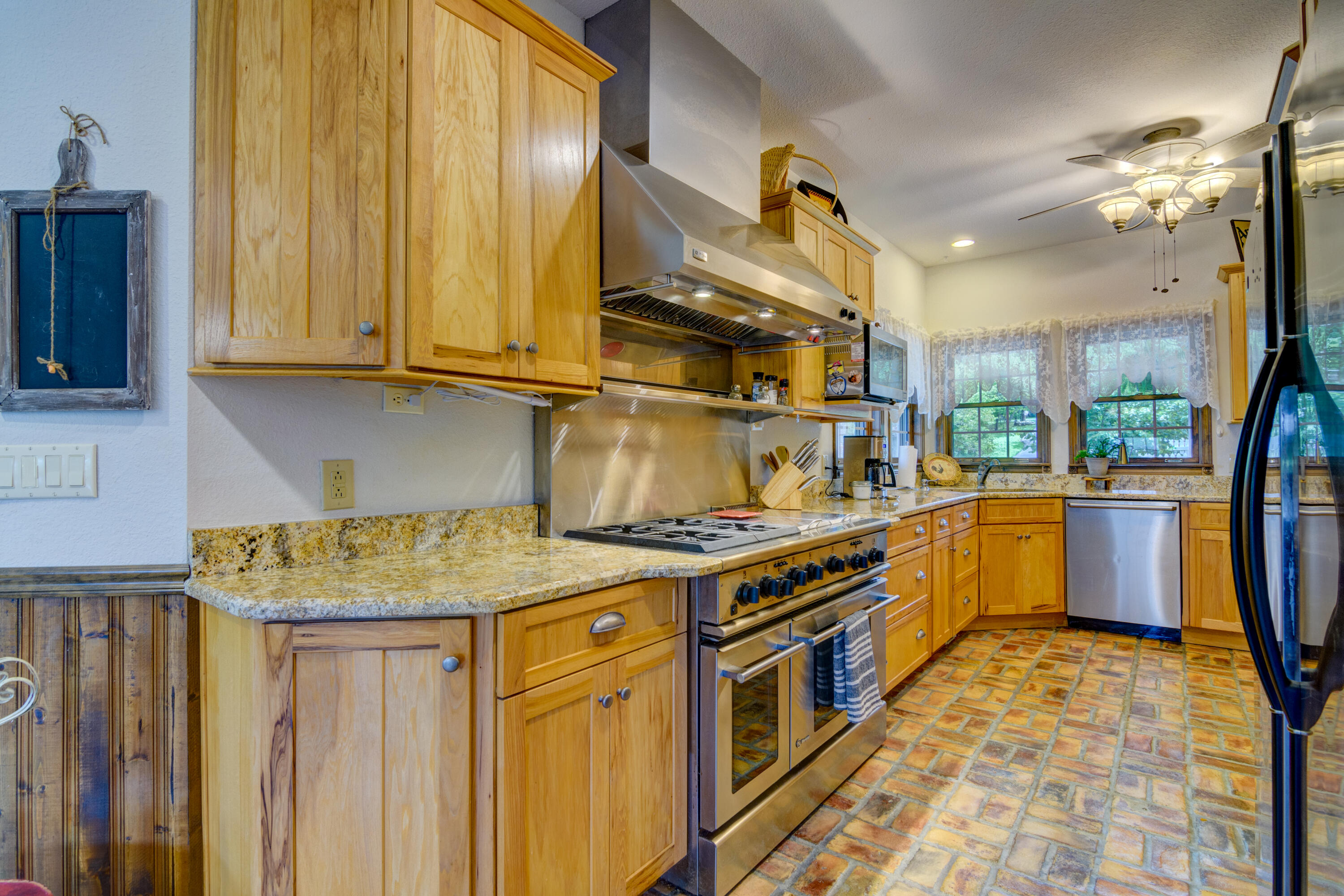 Benjamin Place - Residential