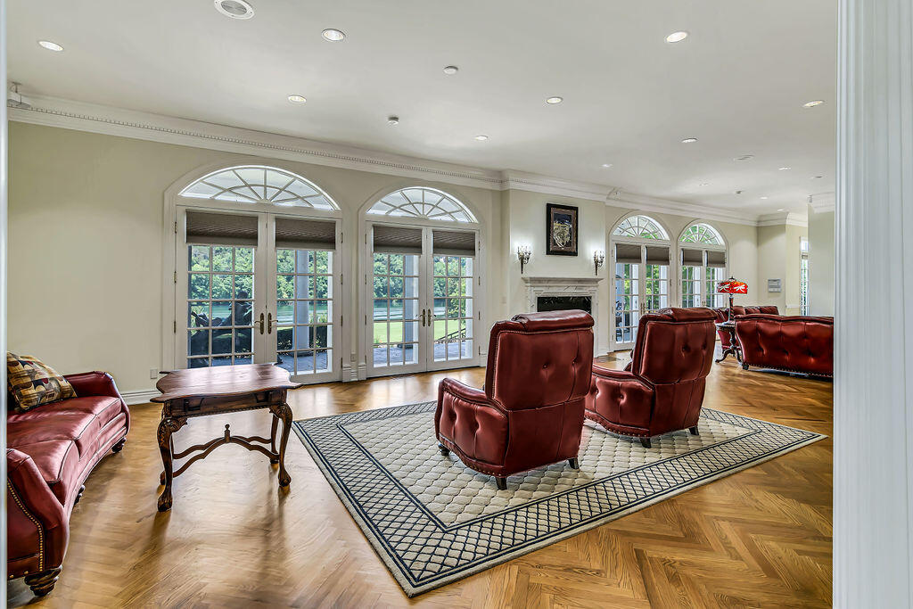 Lakeside - Residential