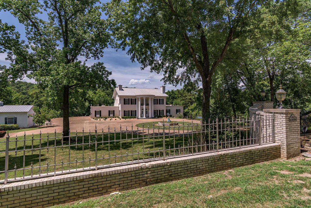Lakeside - Residential