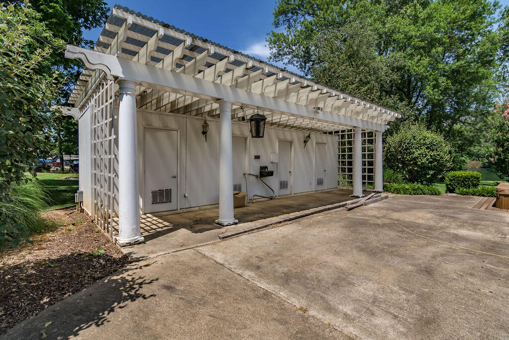 Lakeside - Residential