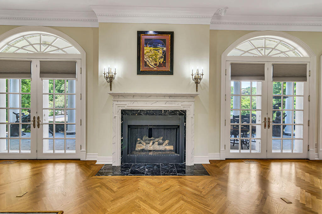 Lakeside - Residential