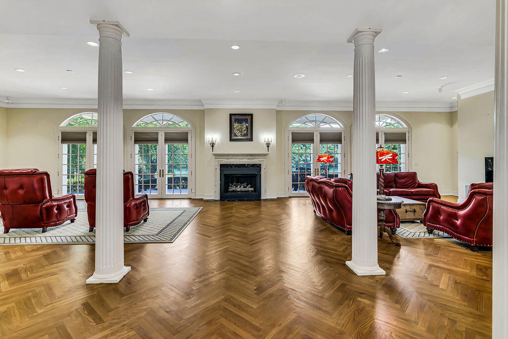 Lakeside - Residential