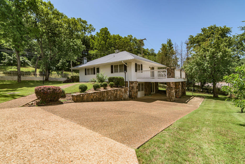 Lakeside - Residential