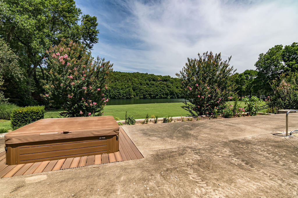 Lakeside - Residential