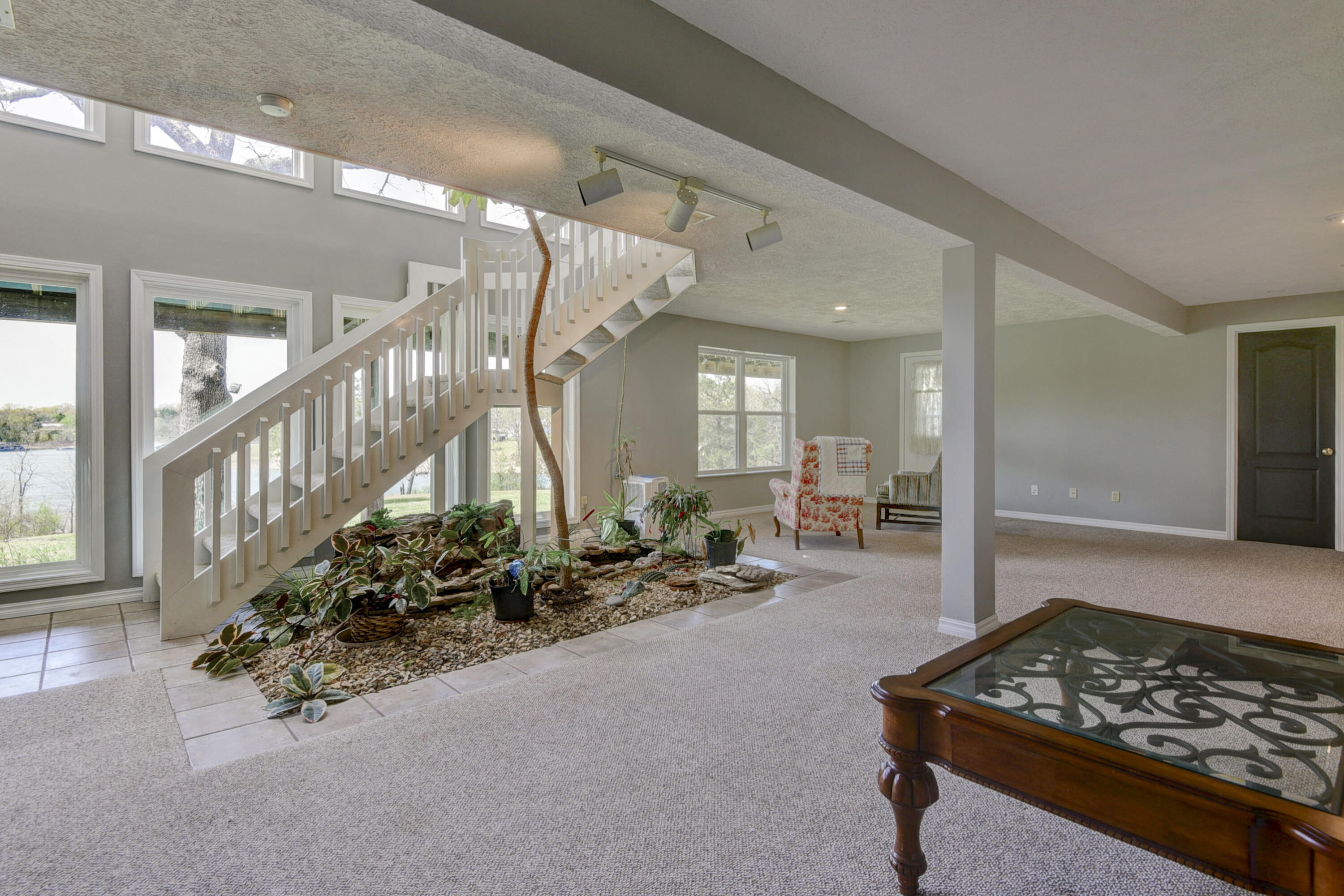 Royale Estates - Residential