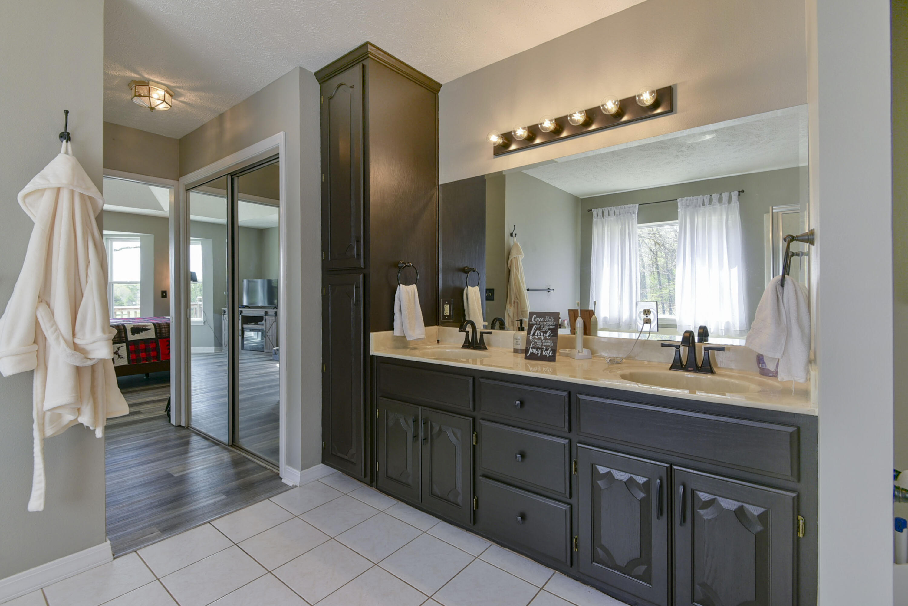 Royale Estates - Residential