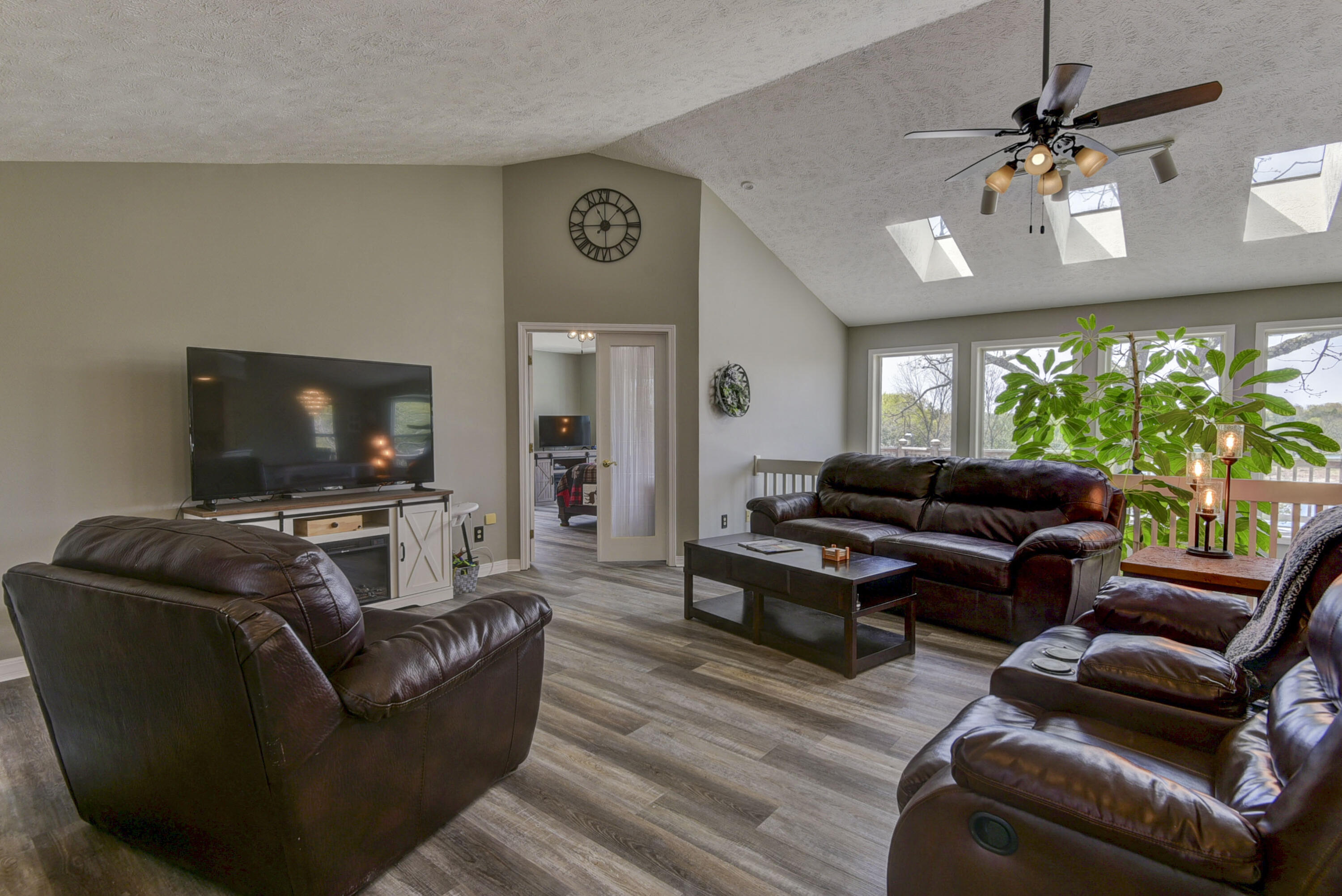 Royale Estates - Residential