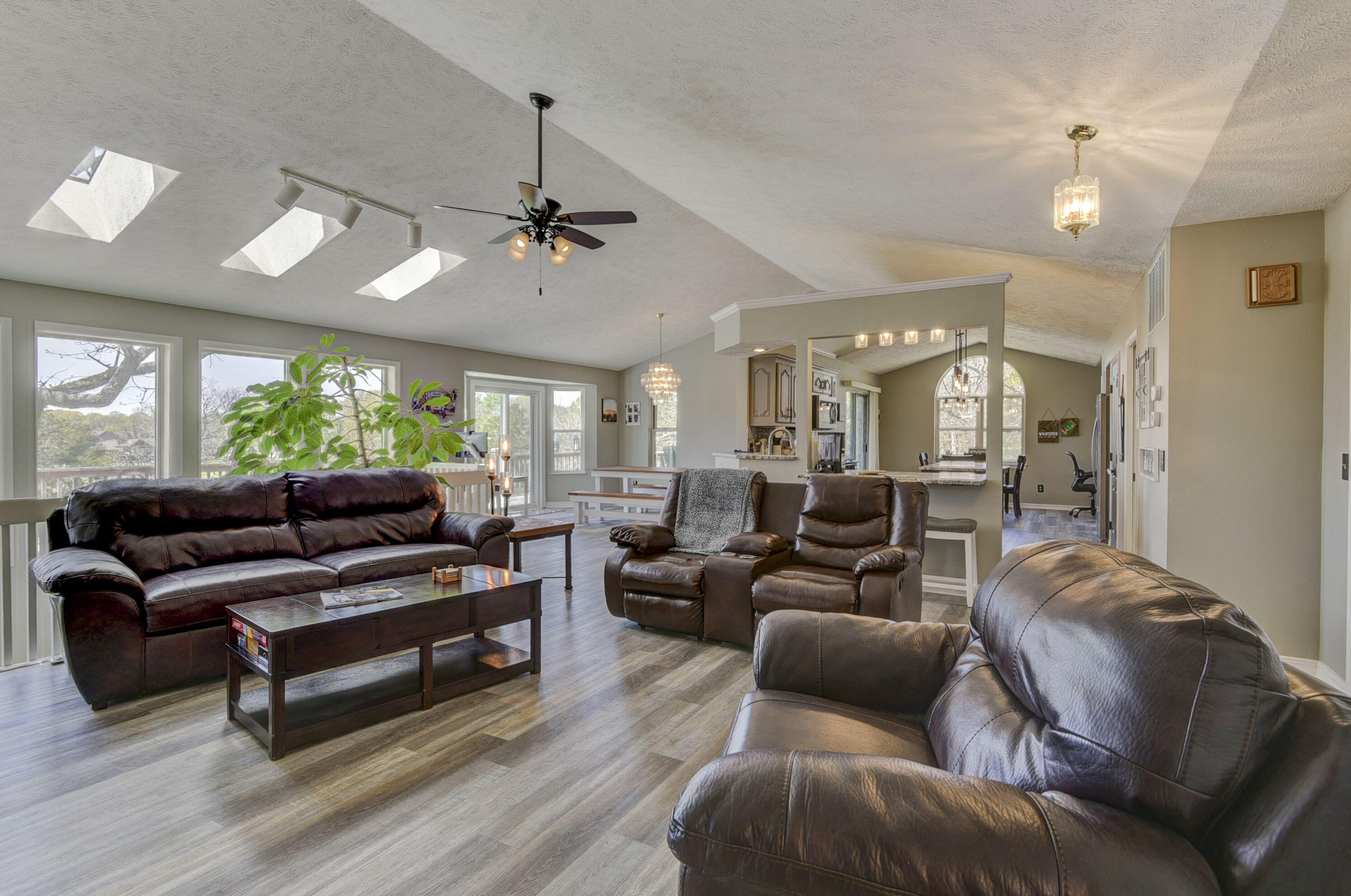 Royale Estates - Residential
