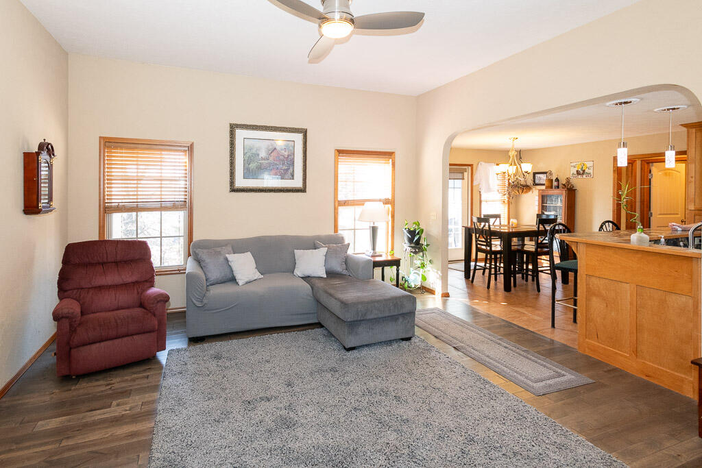 Seneca Hills Est - Residential