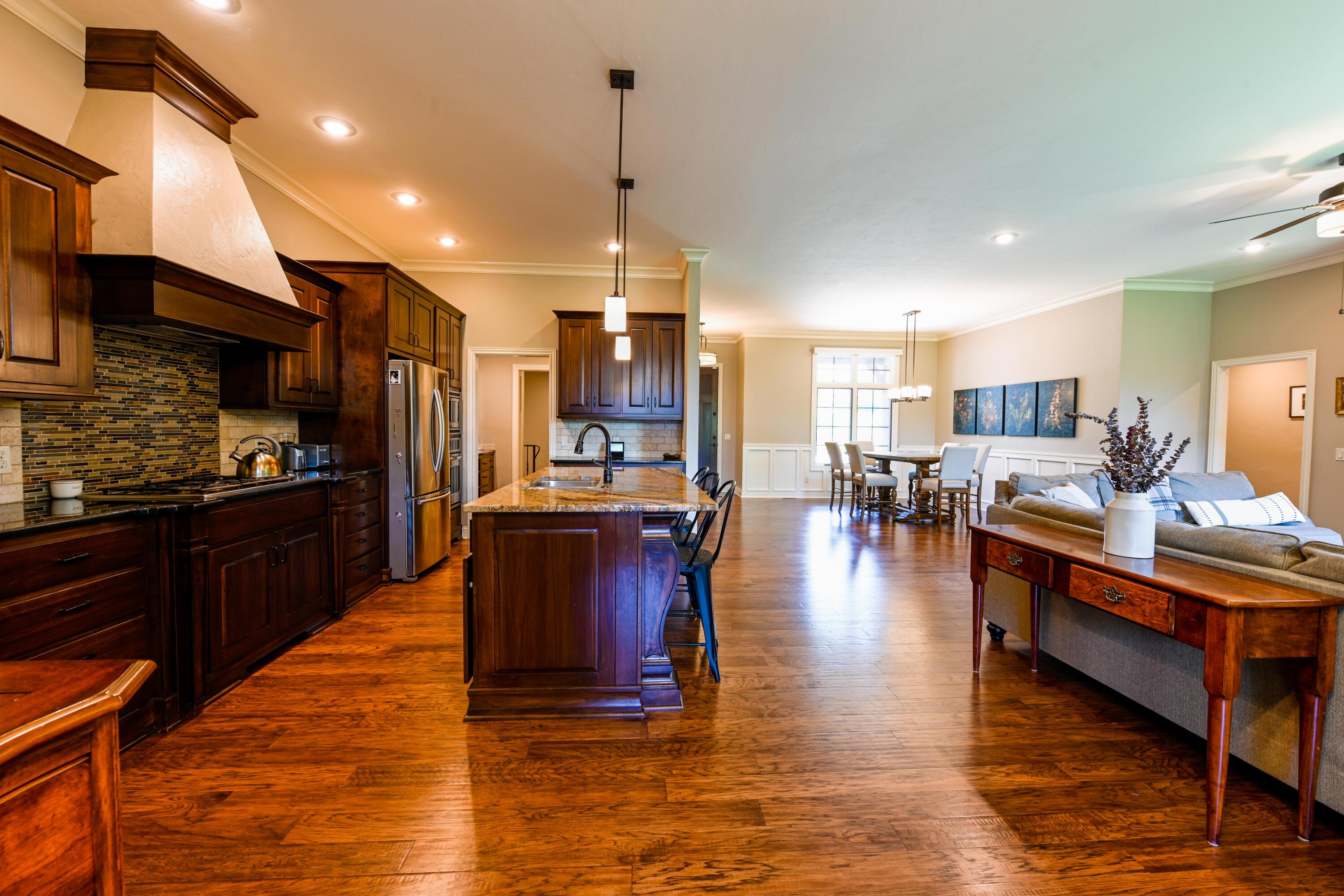 Olde Ivy - Residential