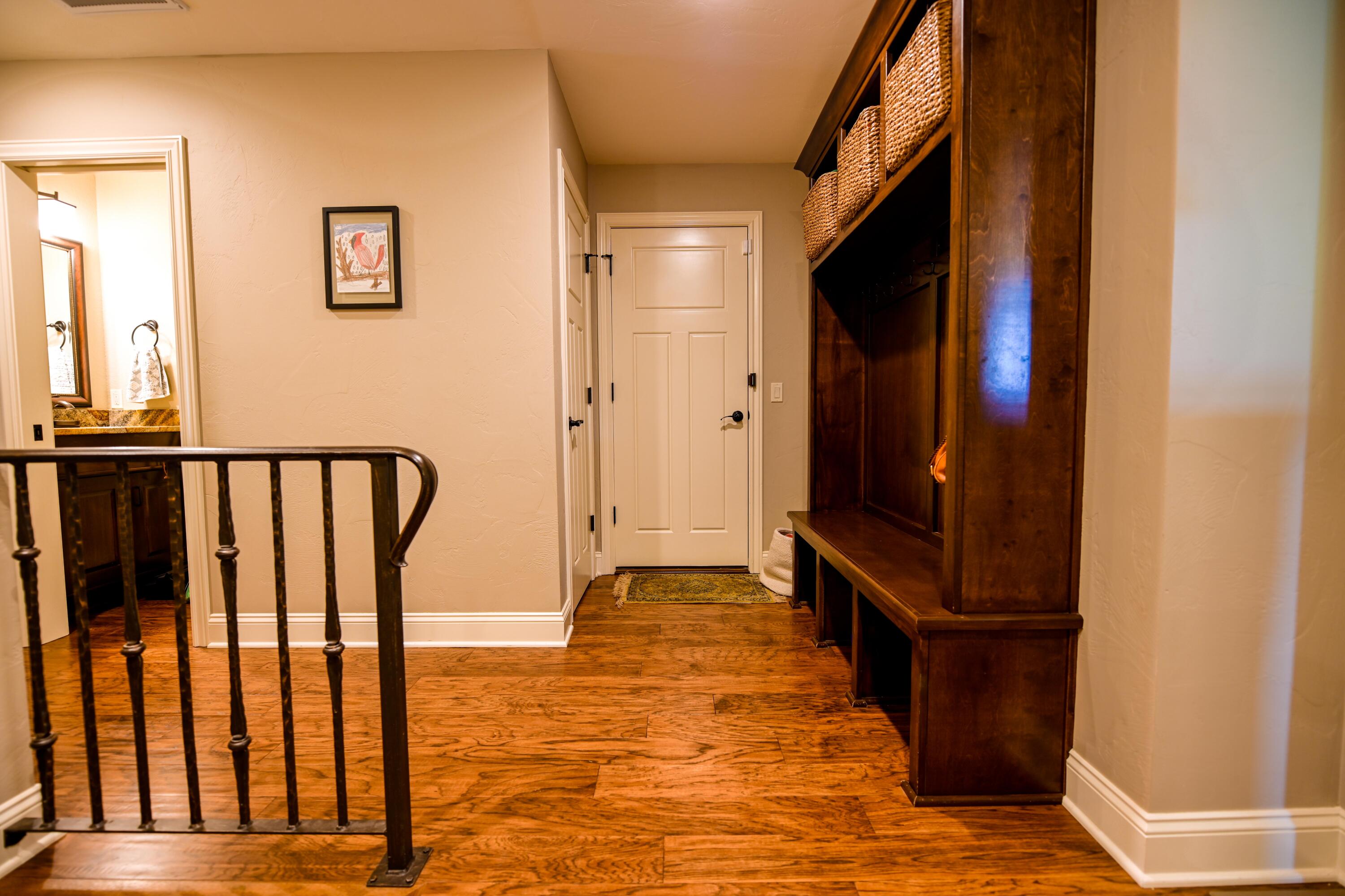Olde Ivy - Residential