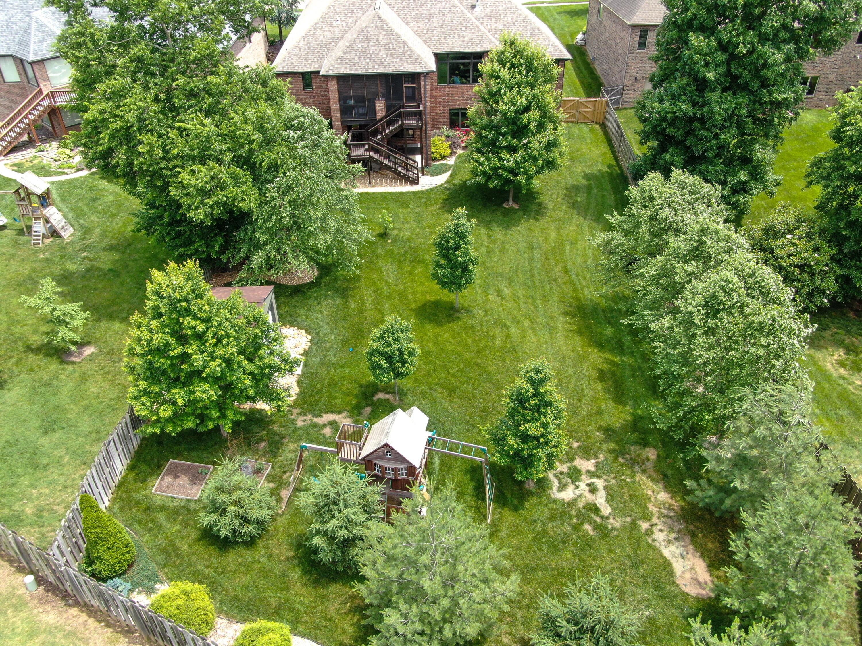 Olde Ivy - Residential