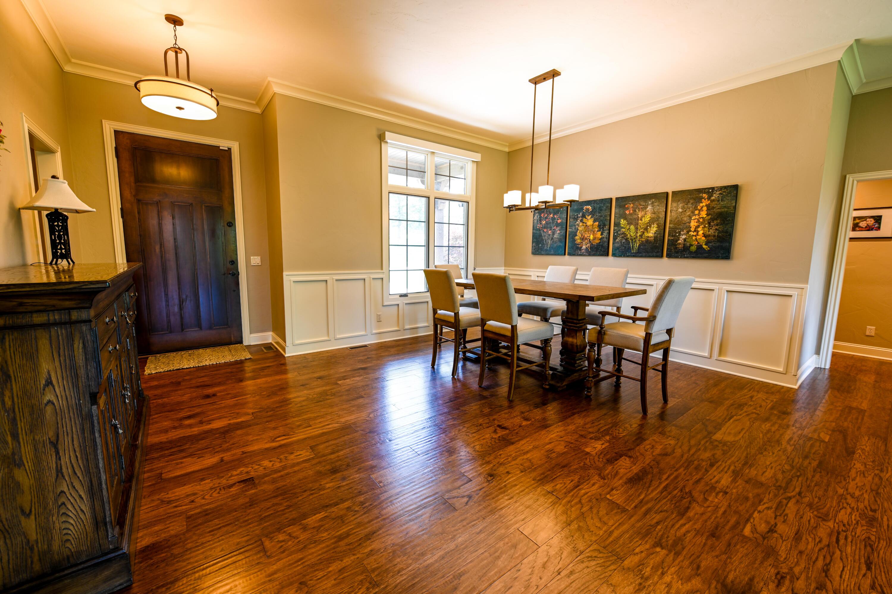 Olde Ivy - Residential