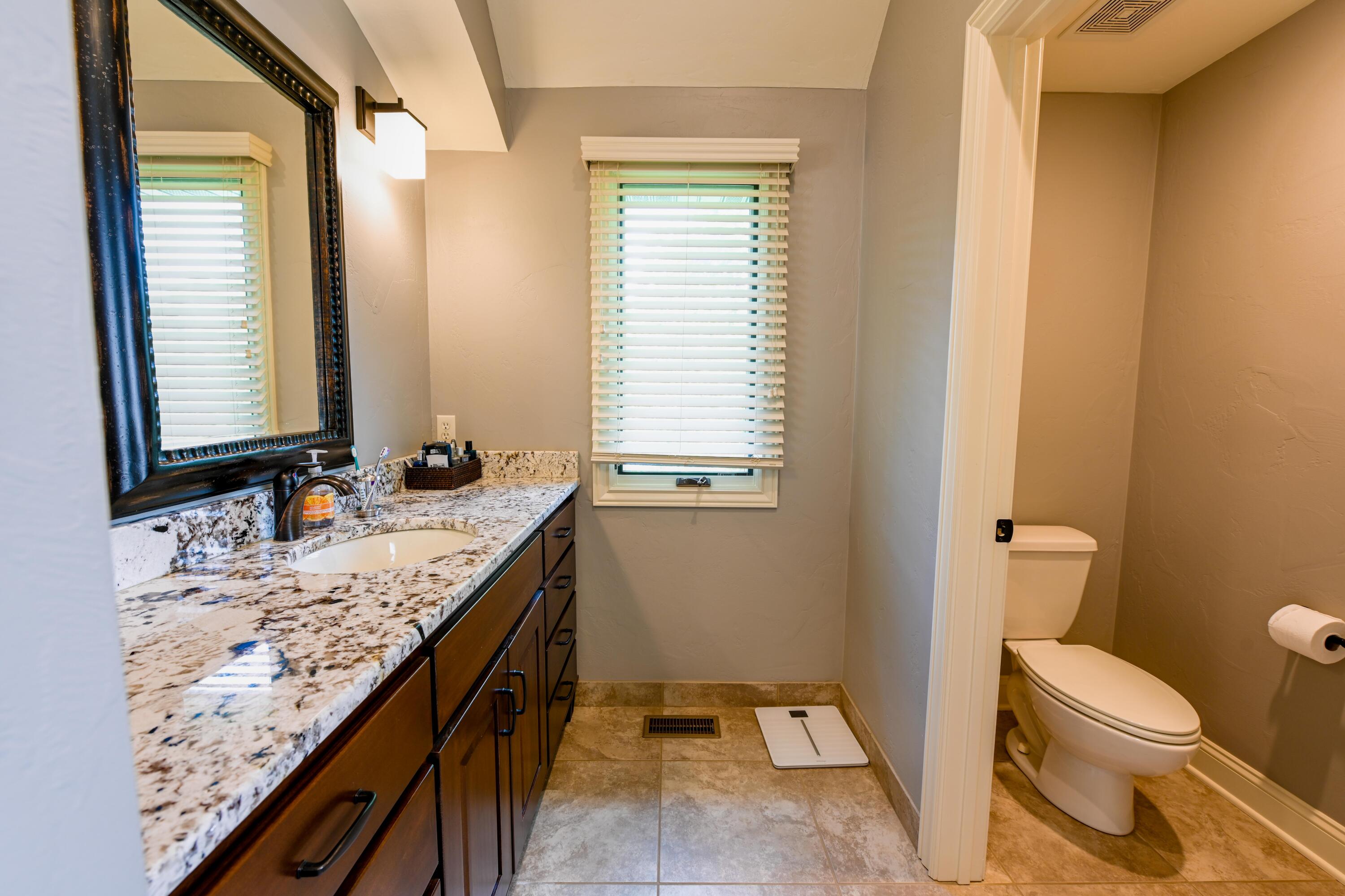 Olde Ivy - Residential