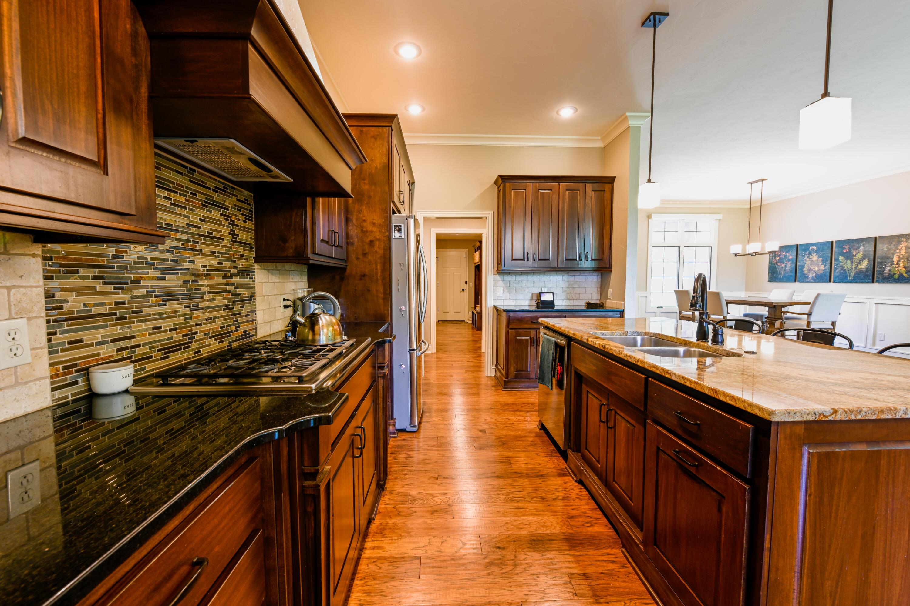 Olde Ivy - Residential