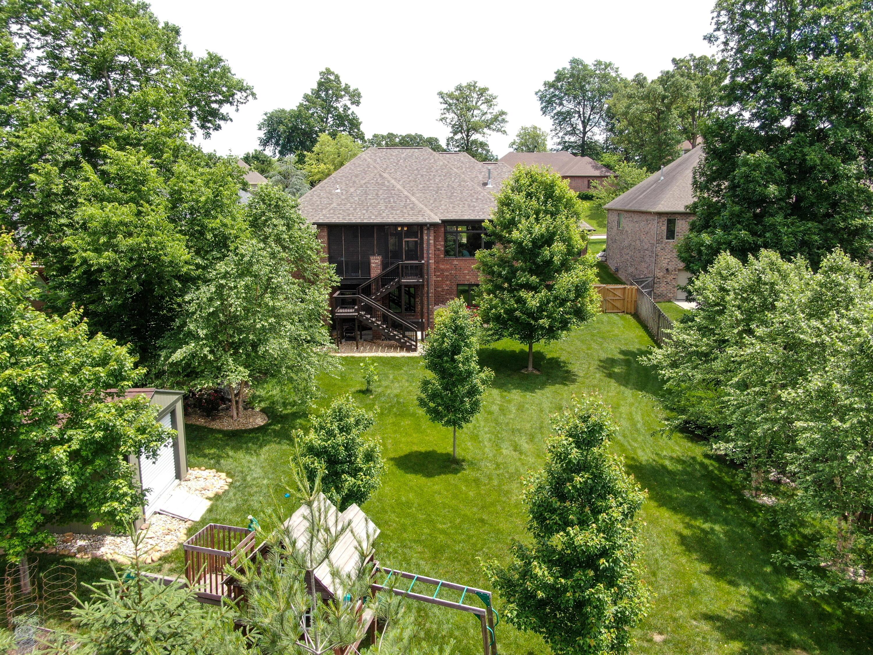 Olde Ivy - Residential