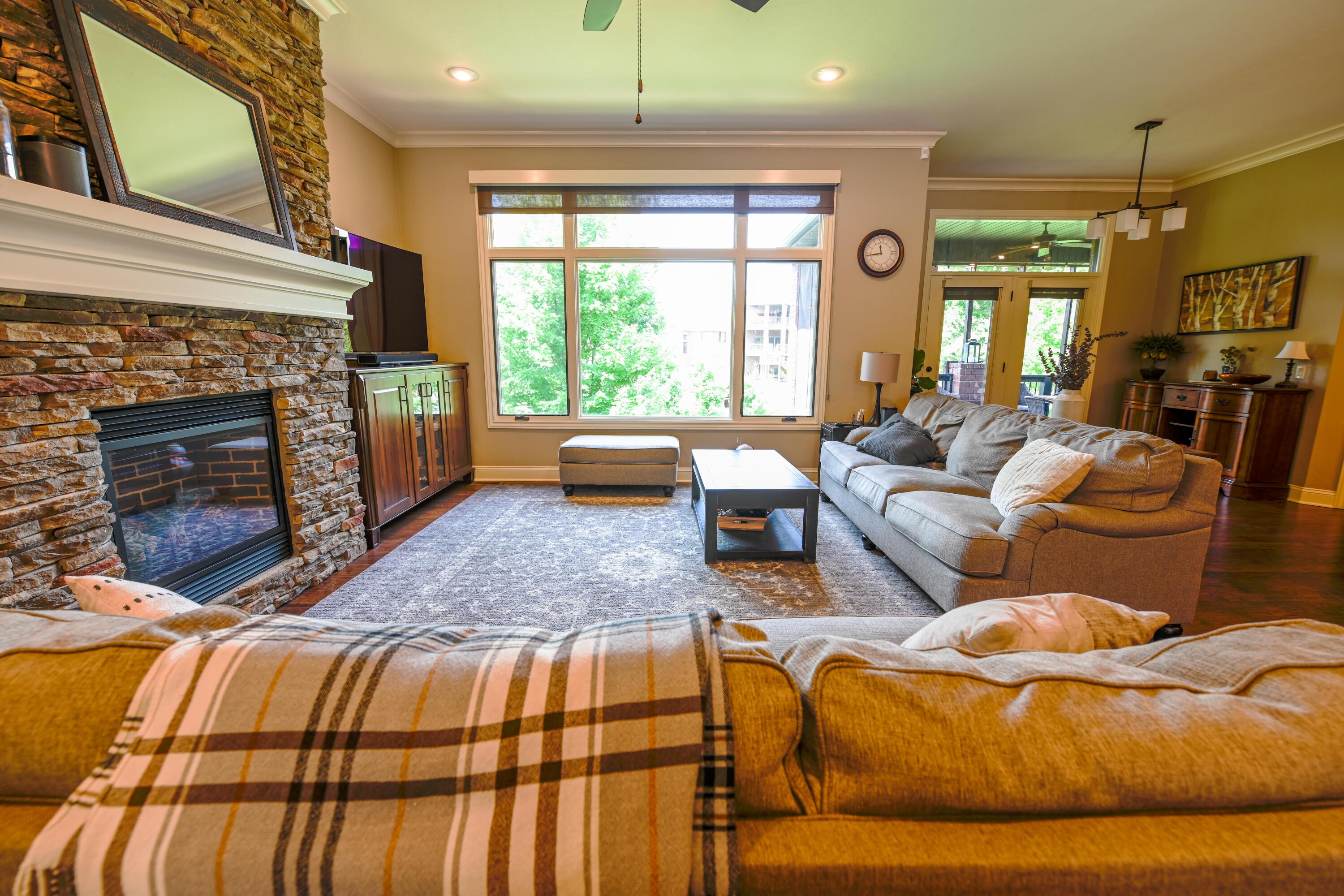 Olde Ivy - Residential