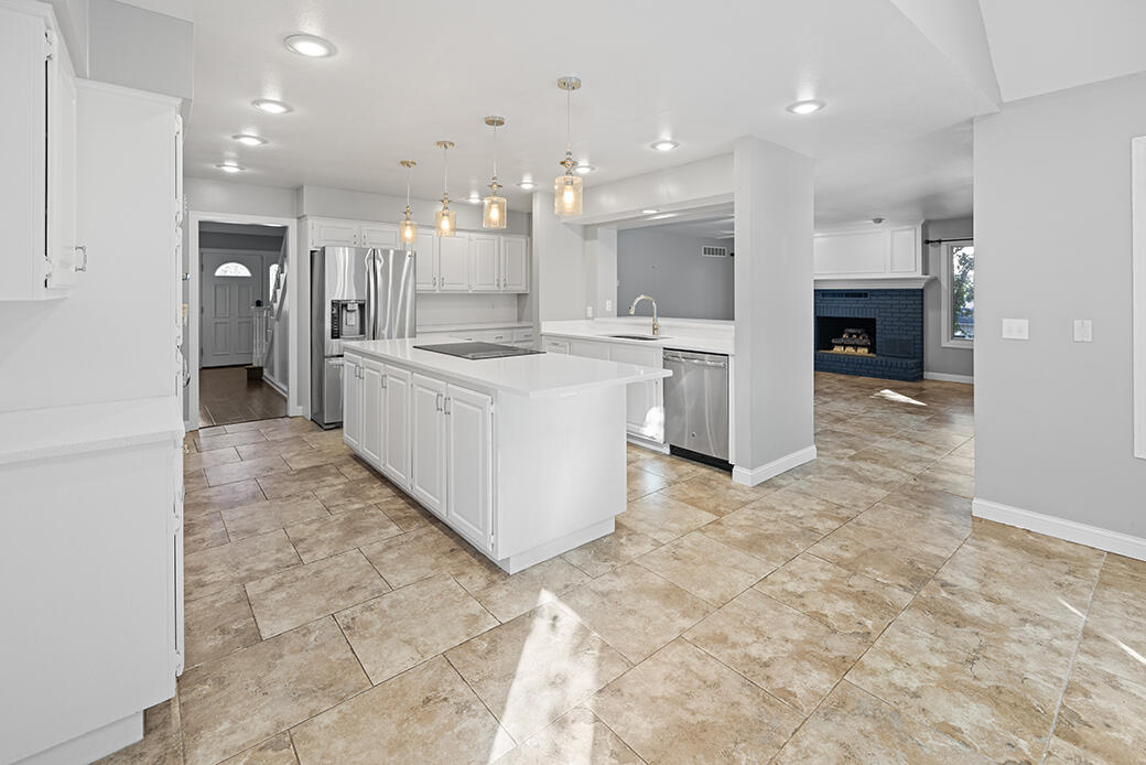 Oak Pointe - Residential